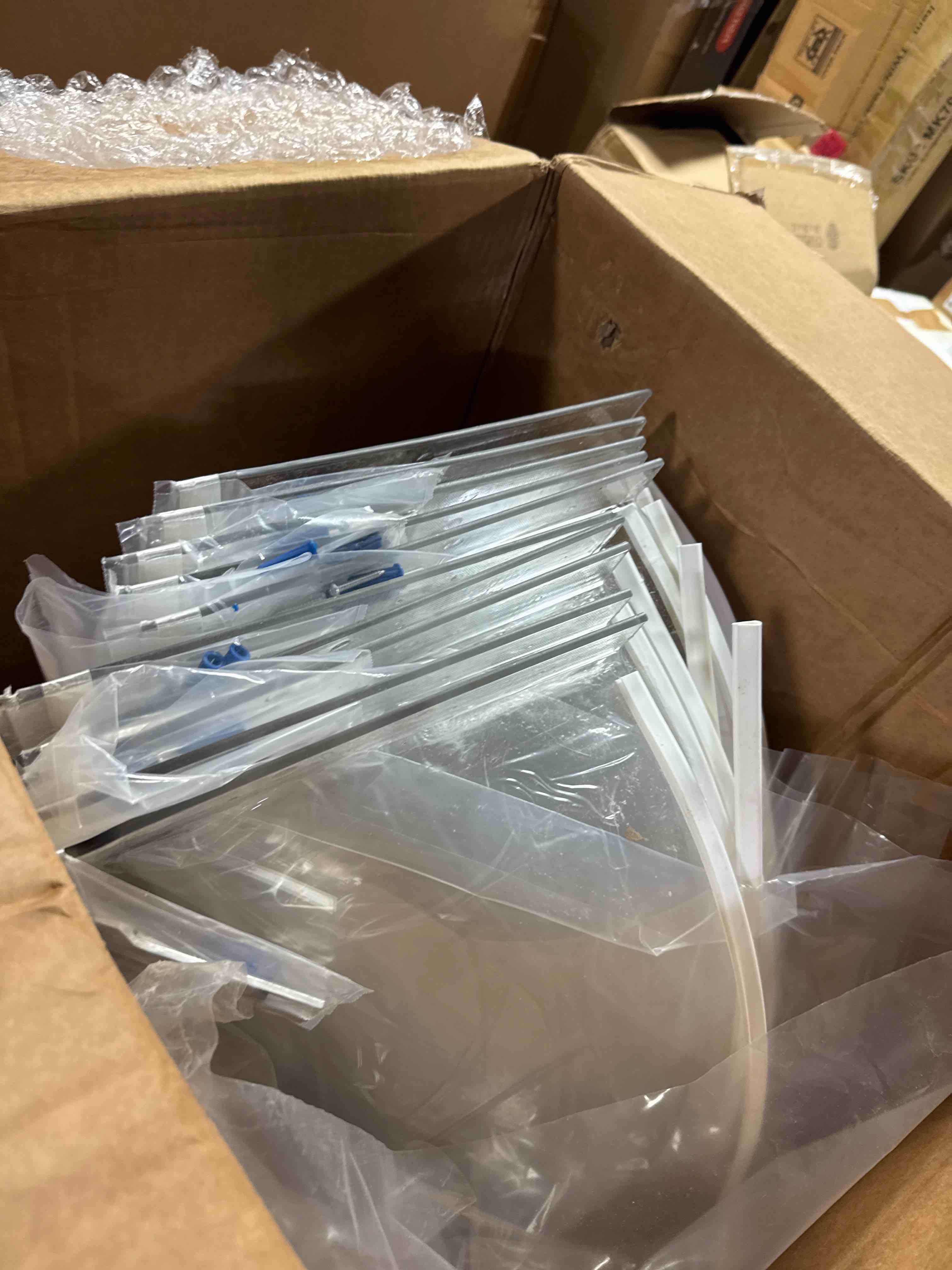 Condition photo showing New/Like New for sc 4410 window bubble covers 37" x 16"   set of 10! 