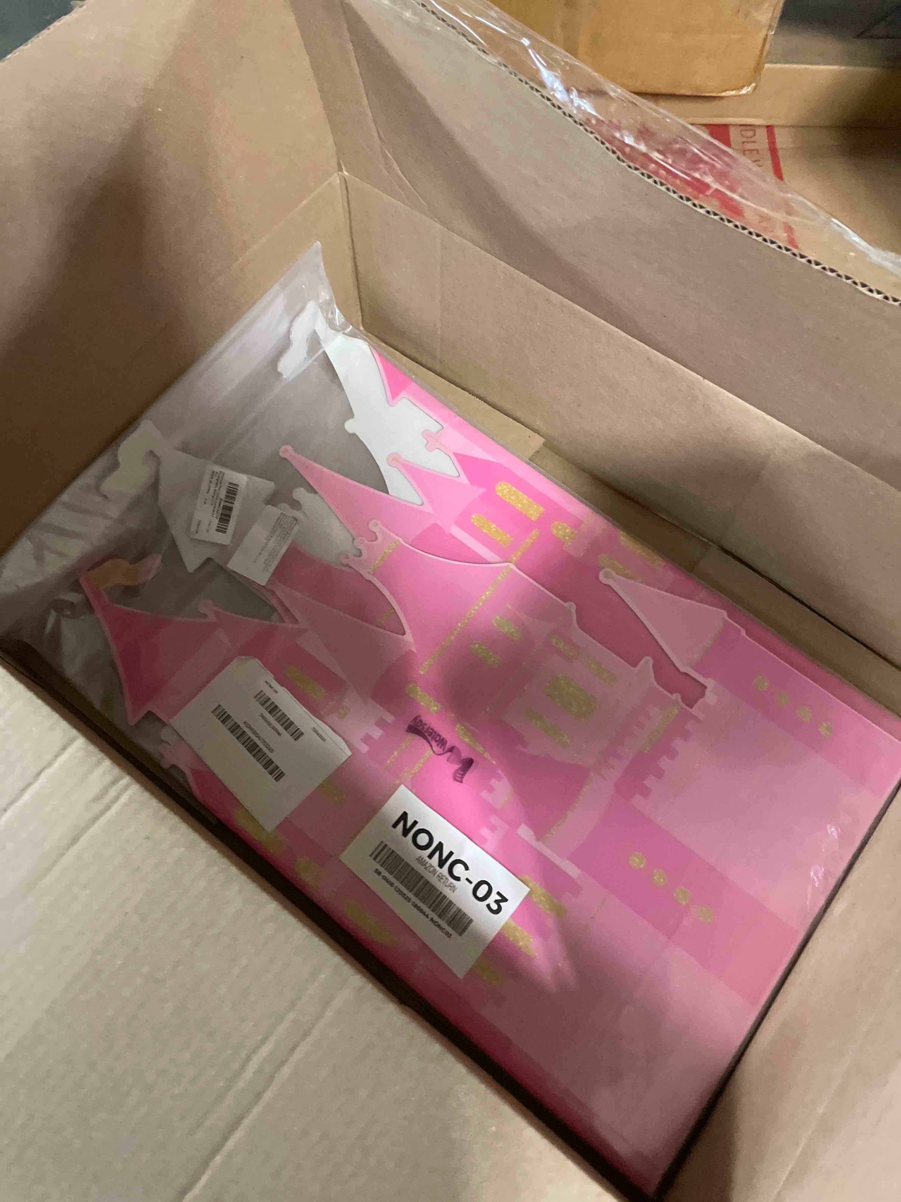 Condition photo showing New/Like New for Geelin 47" Princess Castle Cardboard Cutout Stand up Pink Princess Birthday Party Decoration Life Size Photo Booth Props for Girl Themed Birthday Backdrop Background Party Supplies