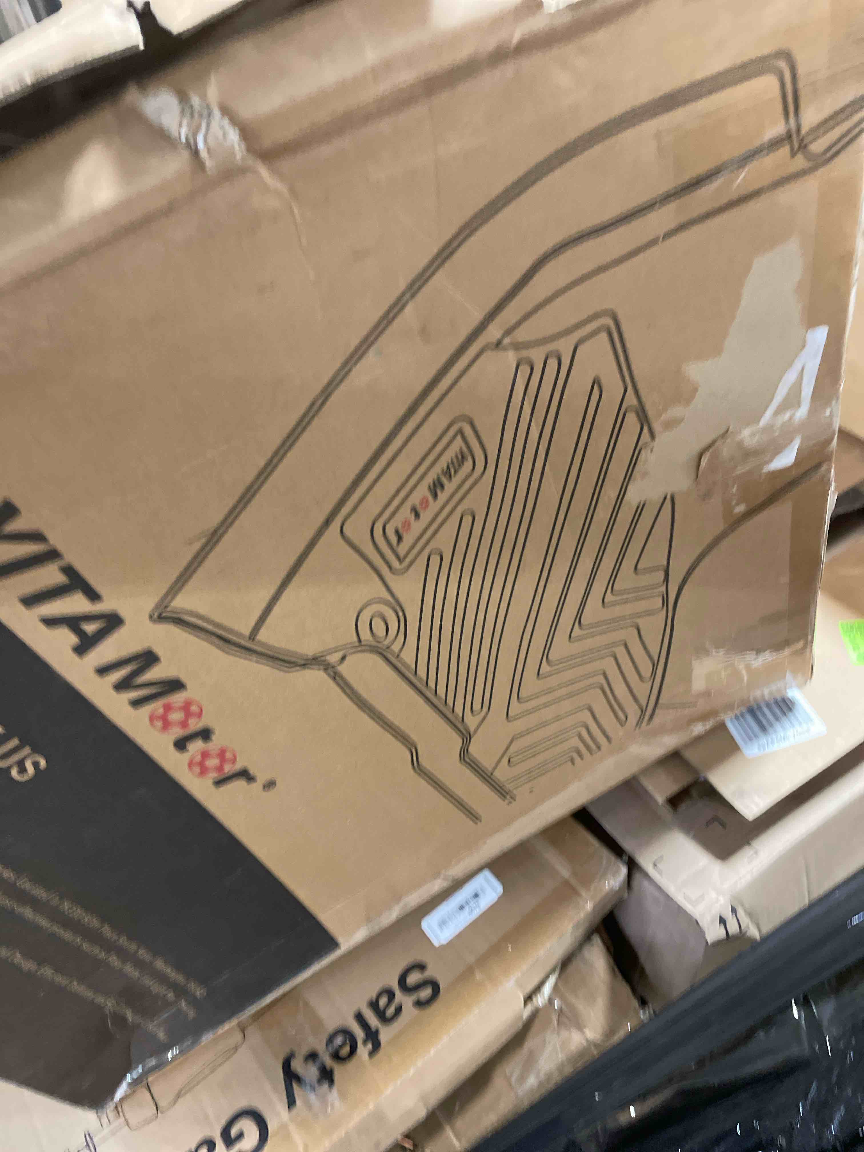 Condition photo showing Good Condition for VIWIK TPE Floor Mats Full Set for 2015-2025 2026 Ford F-150 SuperCrew & 2022-2025 F 150 Lightning Without Under-Seat Fold Flat Storage | Custom Fit All-Weather Anti-Slip Car Liners (Slightly used)