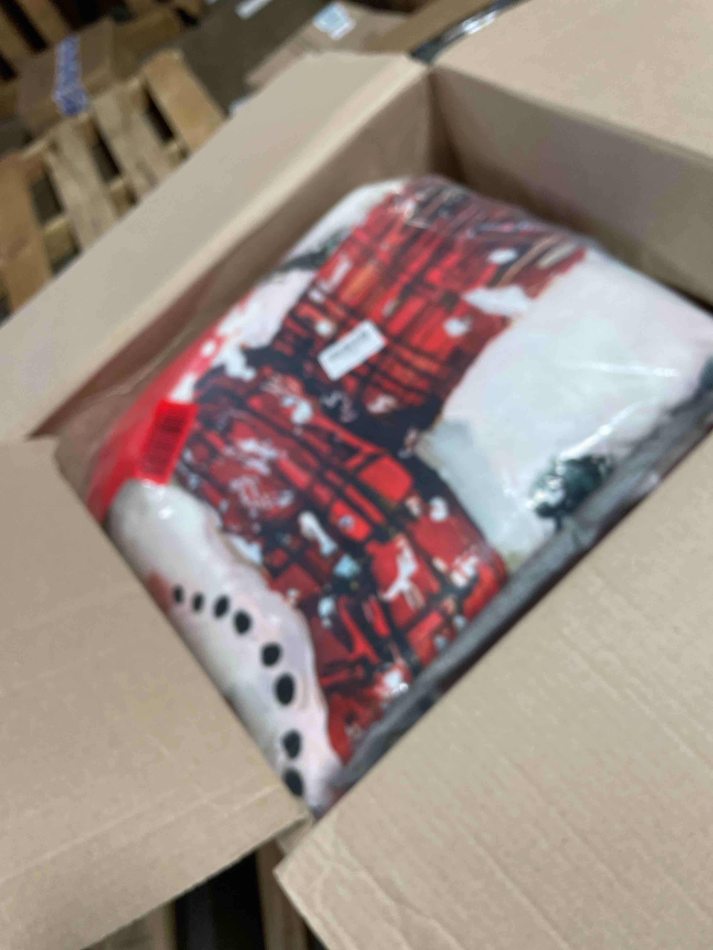 Condition photo showing New/Like New for FRAMICS Christmas Area Rug 8x10, Christmas Snowman Rugs for Bedroom Washable Area Rug for Living Room, Red Throw Rugs Non Slip Floor Carpet for Christmas Decorations, Christmas Home Decor Red-snowman 8'×10'