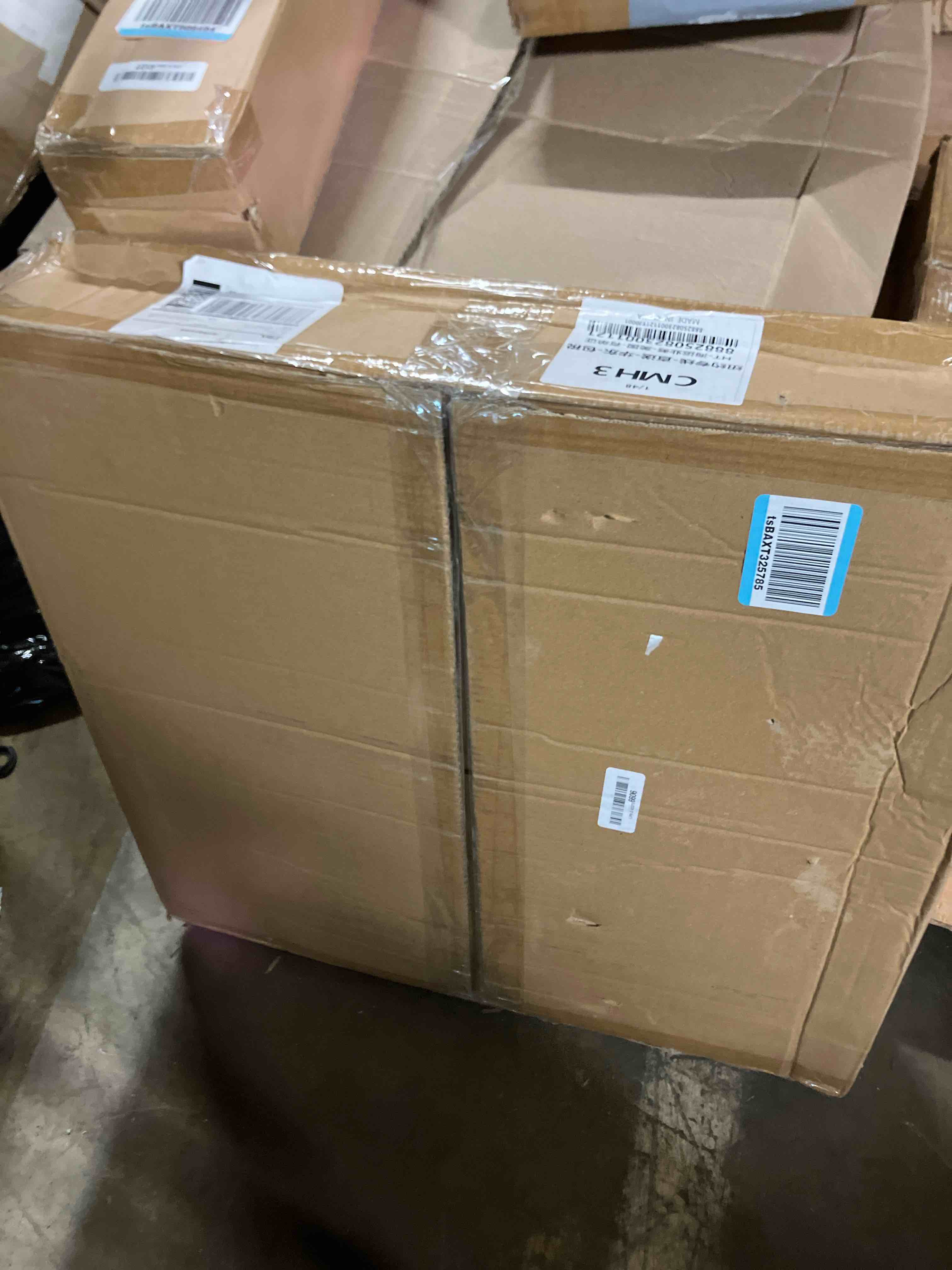 Condition photo showing New/Like New for 4.9FT Set of 3 Large Christmas Lighted Gift Boxes - 131 LEDs Pre Lit Presents Christmas Boxes Tower with Different Sizes for Holiday Indoor Outdoor Decoration (23.6+19.7+15.7 Inch) Large-Warm White