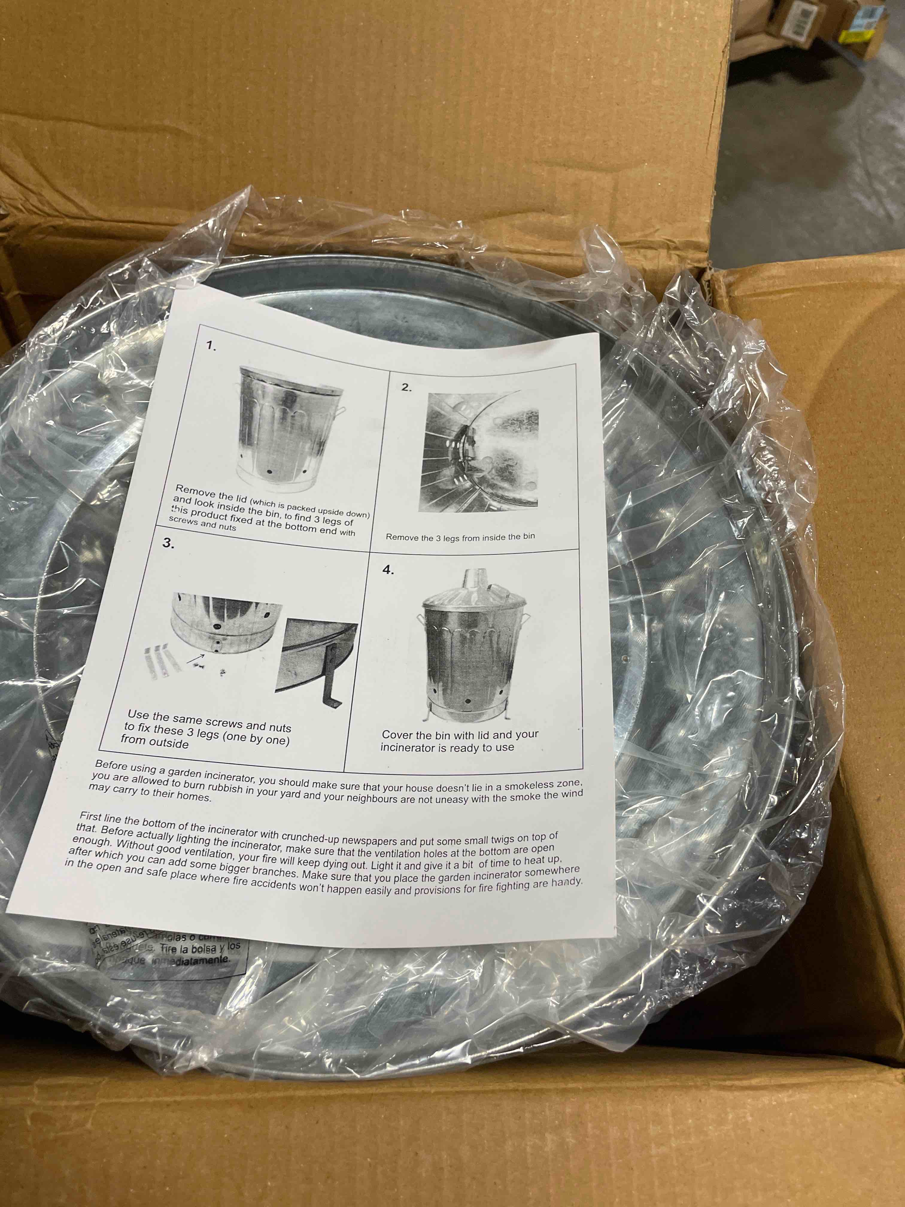 Condition photo showing New/Like New for Gardenised Silver Galvanized Steel Outdoor Incinerator Can Large Garden Waste Burner Bin with Lid Ventilation Holes & Raised Legs for Yard Patio Backyard Leaves Paper and Household Debris