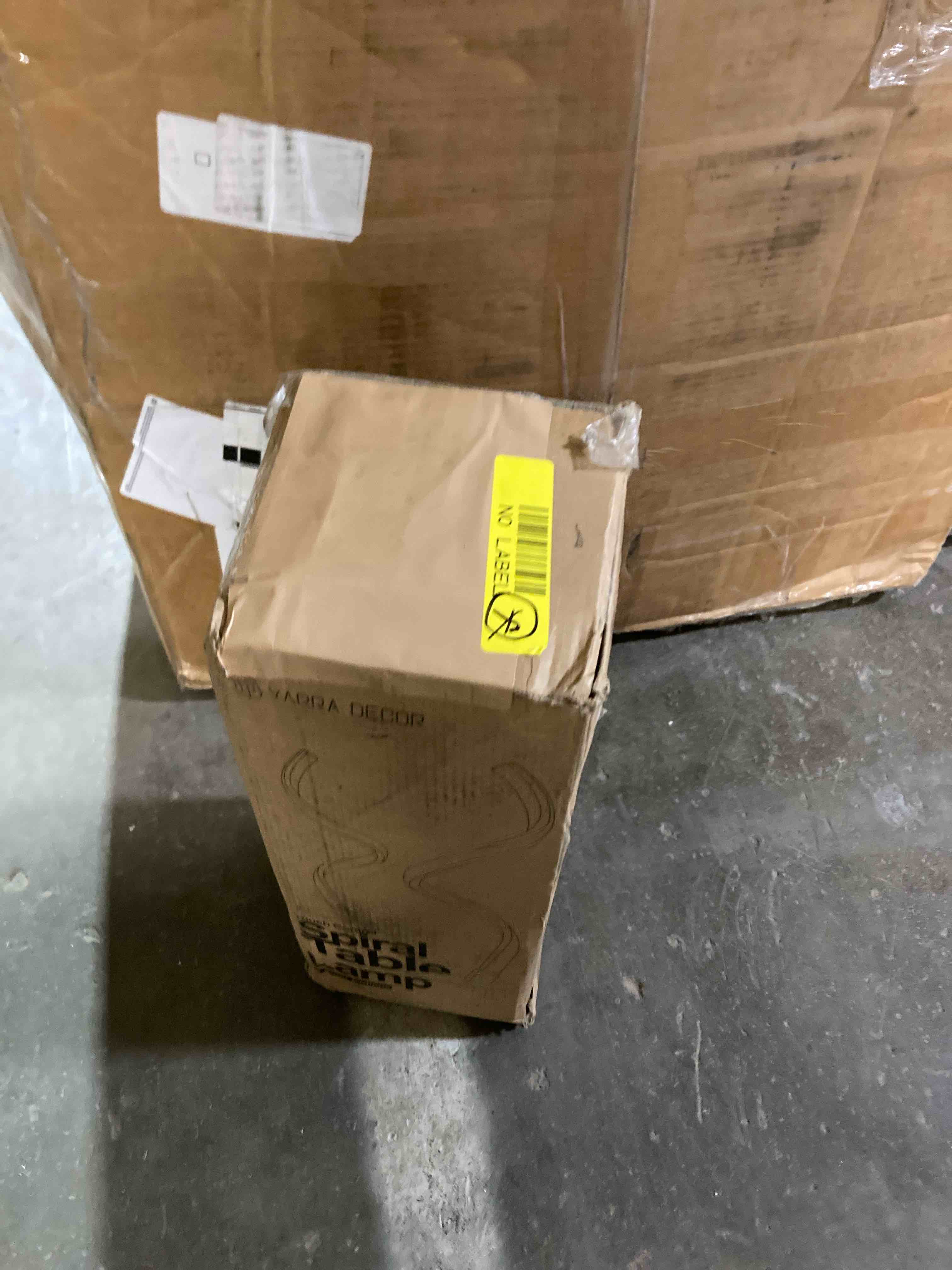 Condition photo showing New/Like New for Yarra Decor Spiral Table Lamp 