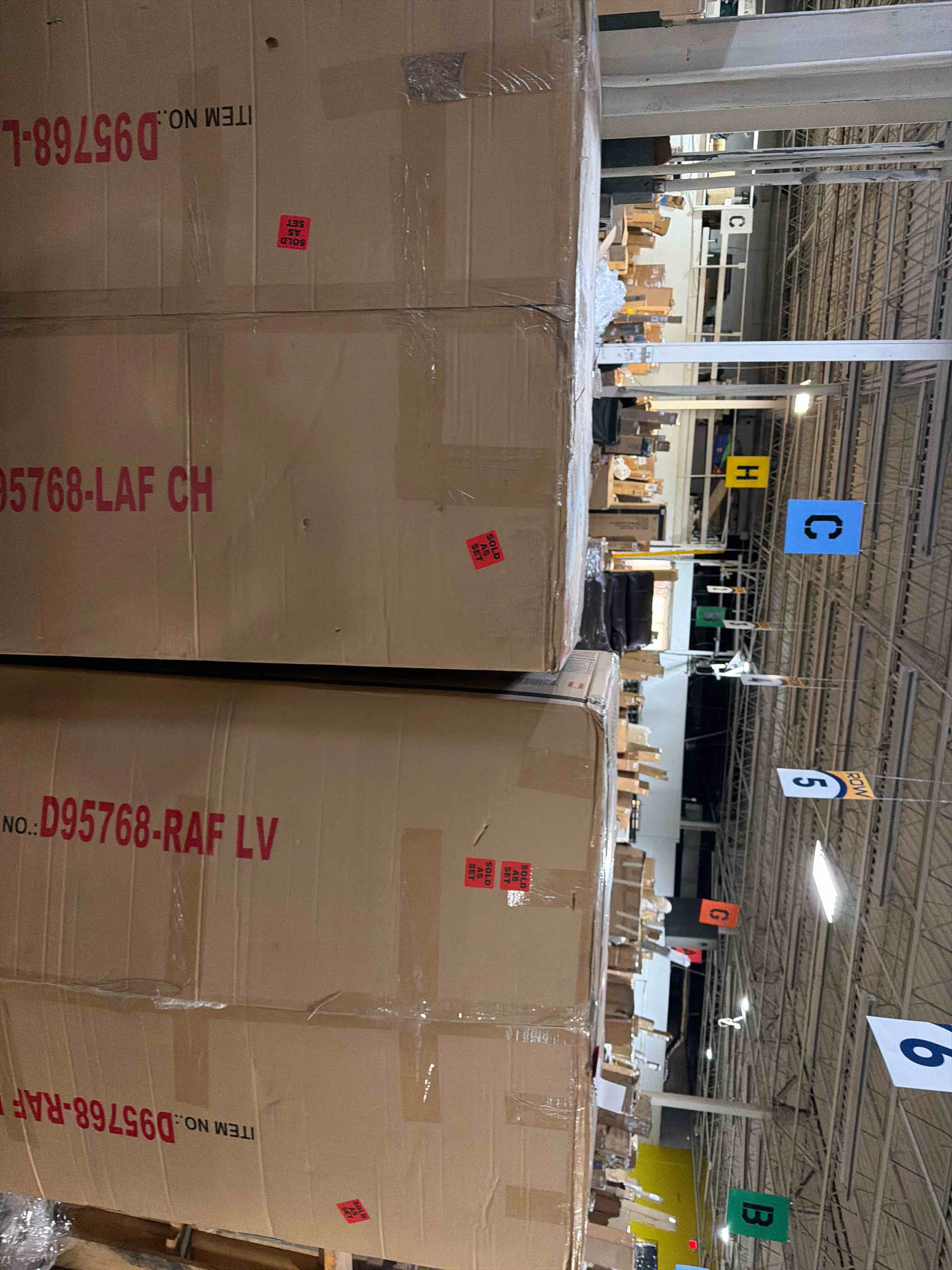 Condition photo showing New/Like New for Asyiah Upholstered Sectional