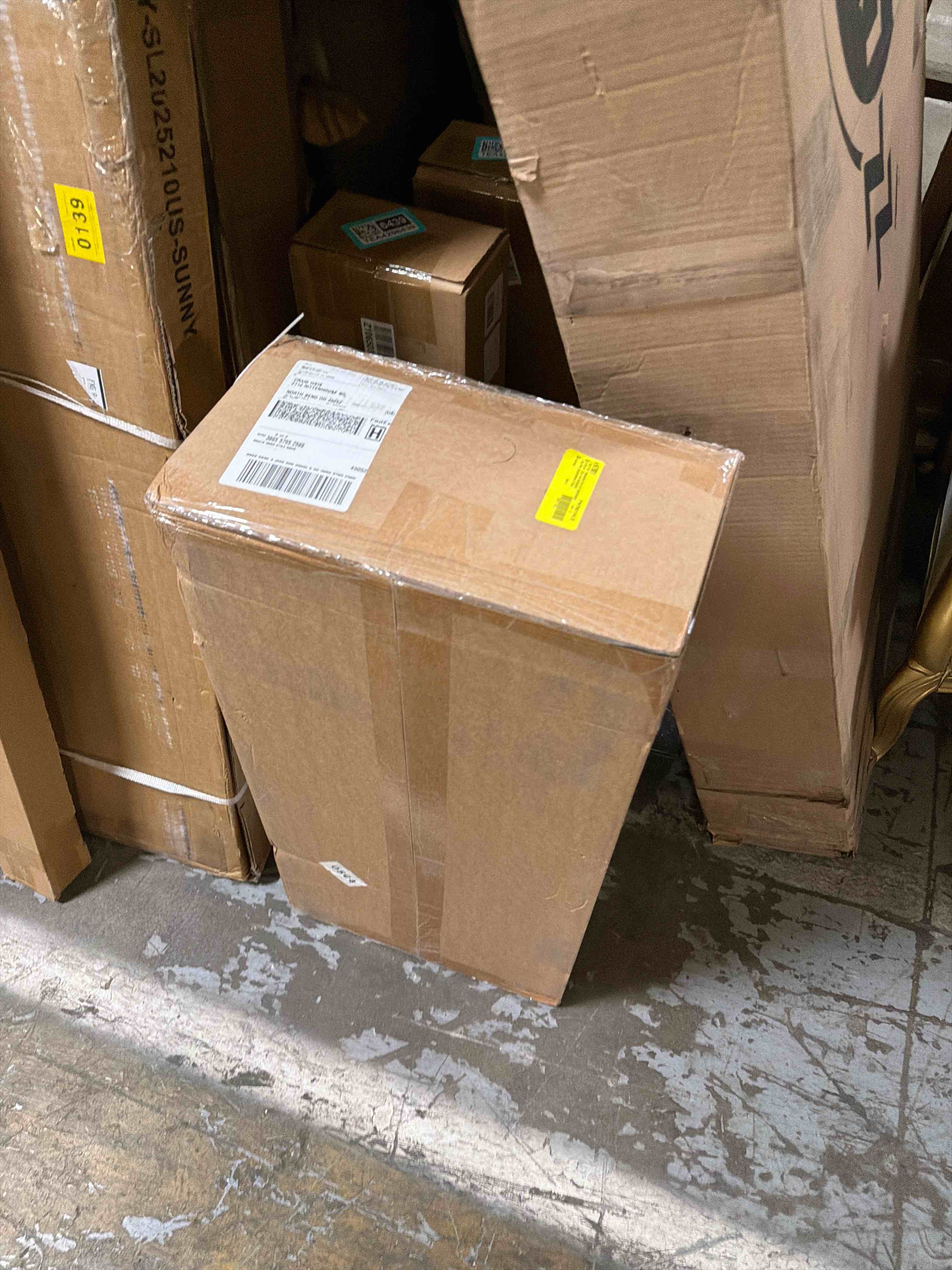 Condition photo showing New/Like New for Keter Baltimore 39 Gallon Manual Lift Waste And Recycling Trash Bin With Drip Tray Made of Durable Weather-resistant Resin - Black