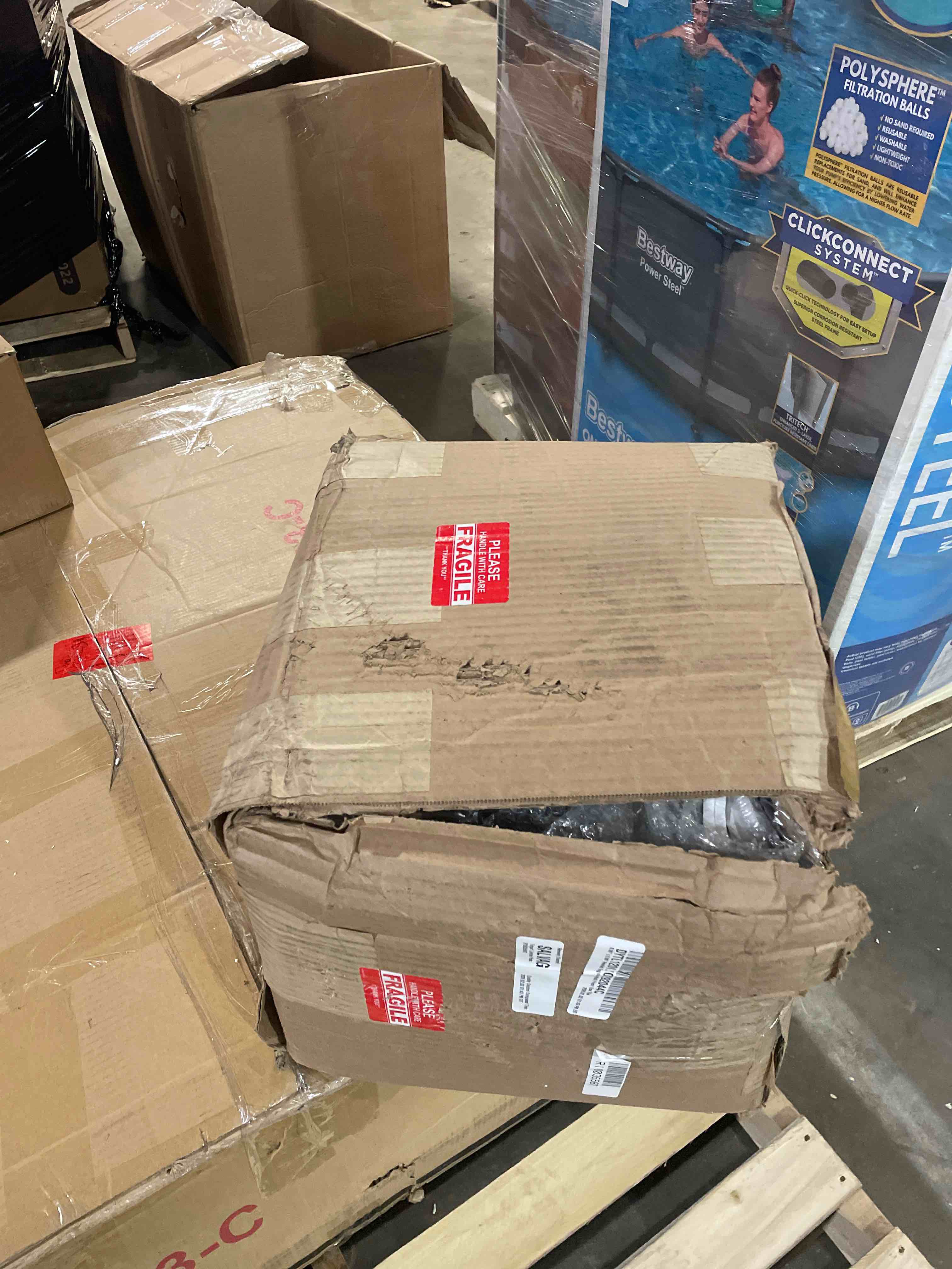 Condition photo showing New/Like New for 8.86"x 8.86" Beveled Singular Wall Floor Use Tile