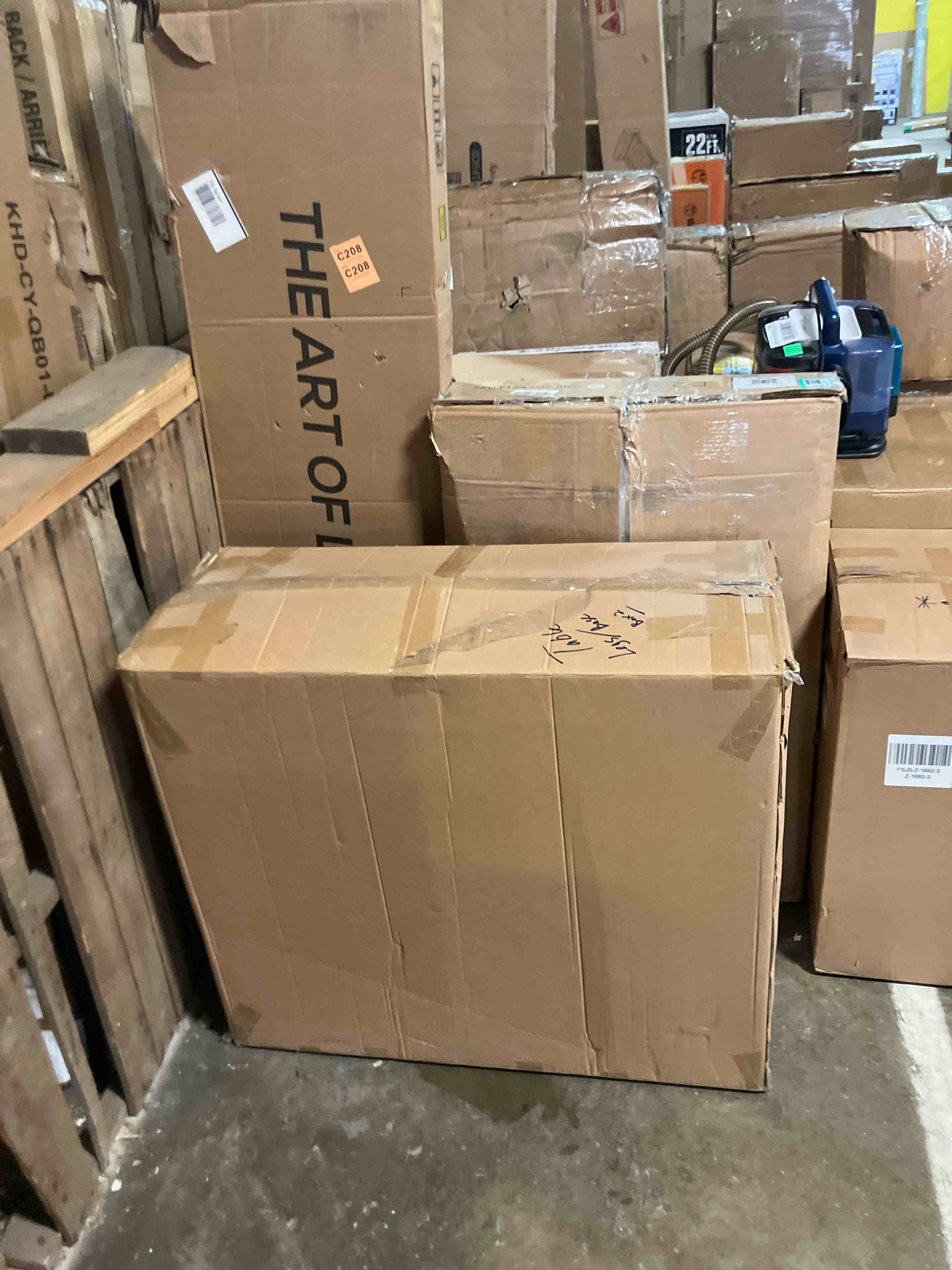 Condition photo showing Good Condition for Metal Industrial Dining Modern Table Legs Desk Legs Base Cast Iron Welding Wrought Iron Coffee Table Bench Legs Night Stand Office Table 28 inch Triangle Shape Black DIY (1 Set of 2 pcs) 28" H x19.7