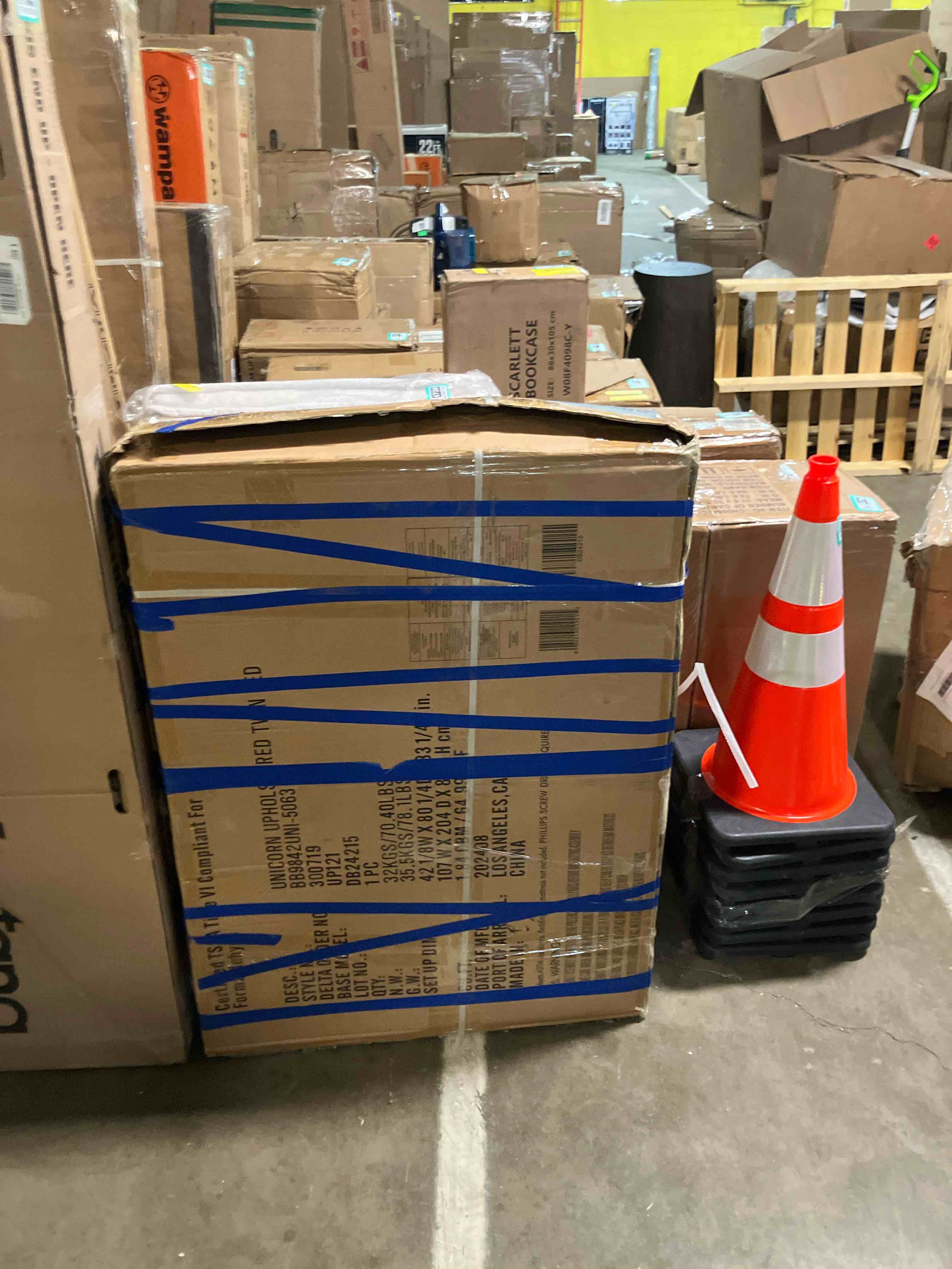 Condition photo showing As Is for warehouse delta children jeep upholstered twin bed (missing hardware)