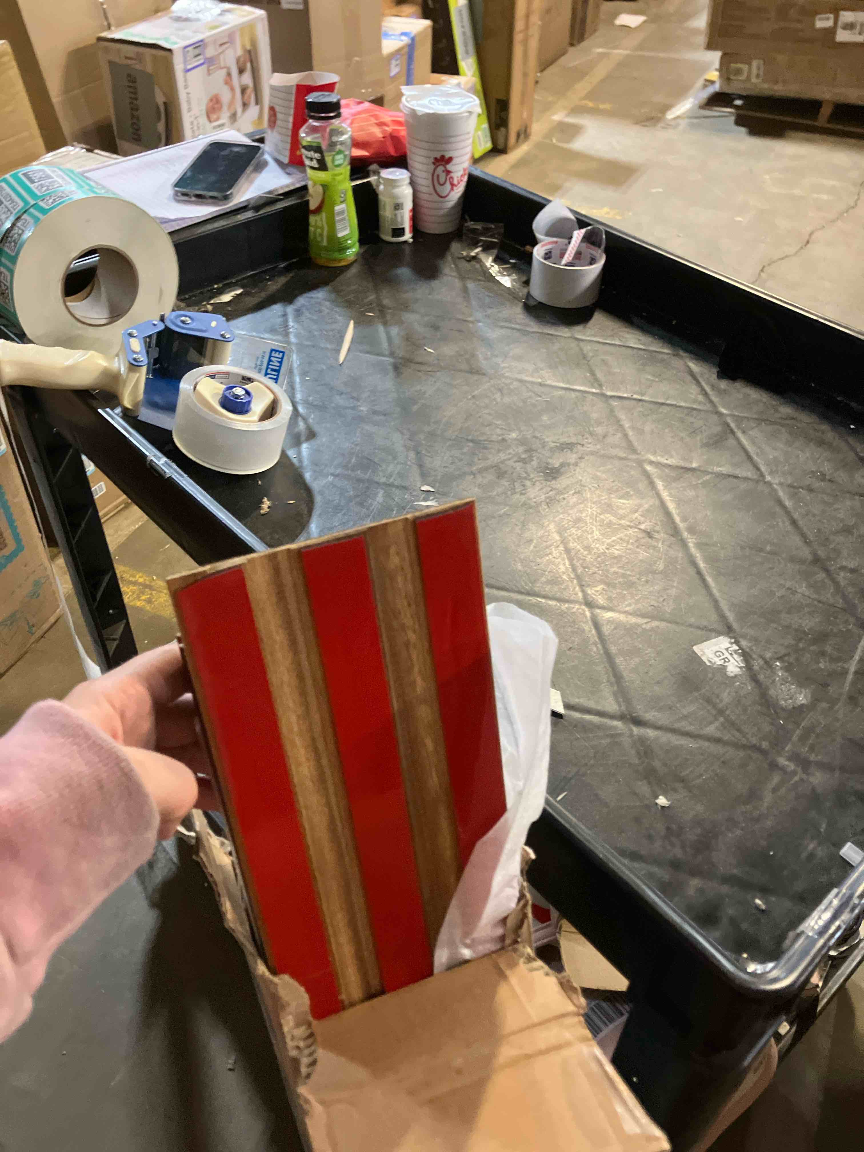 Condition photo showing Good Condition for Toyvian Miniature Dollhouse Flooring 1 12 Scale DIY Floorboards with Realistic Grain Panels for Tiny Doll House Accessories and Craft Decoration