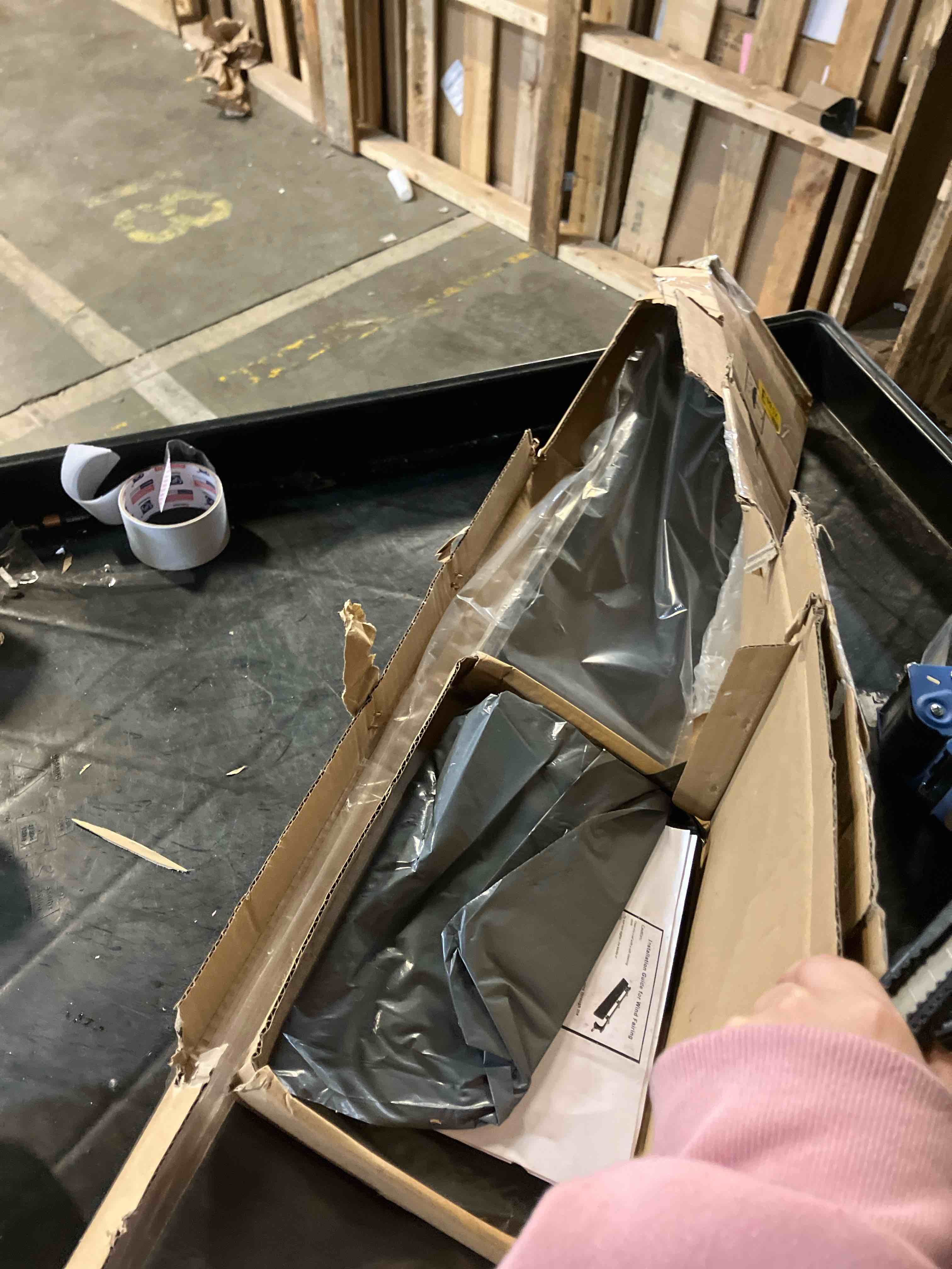 Condition photo showing New/Like New for Roof Top Rack Noise Reducer Wind Fairing with Cross Bars Mount Rooftop Carrier Air Deflector 43" Universal Aerodynamic Windshield Fairing Completed Kit