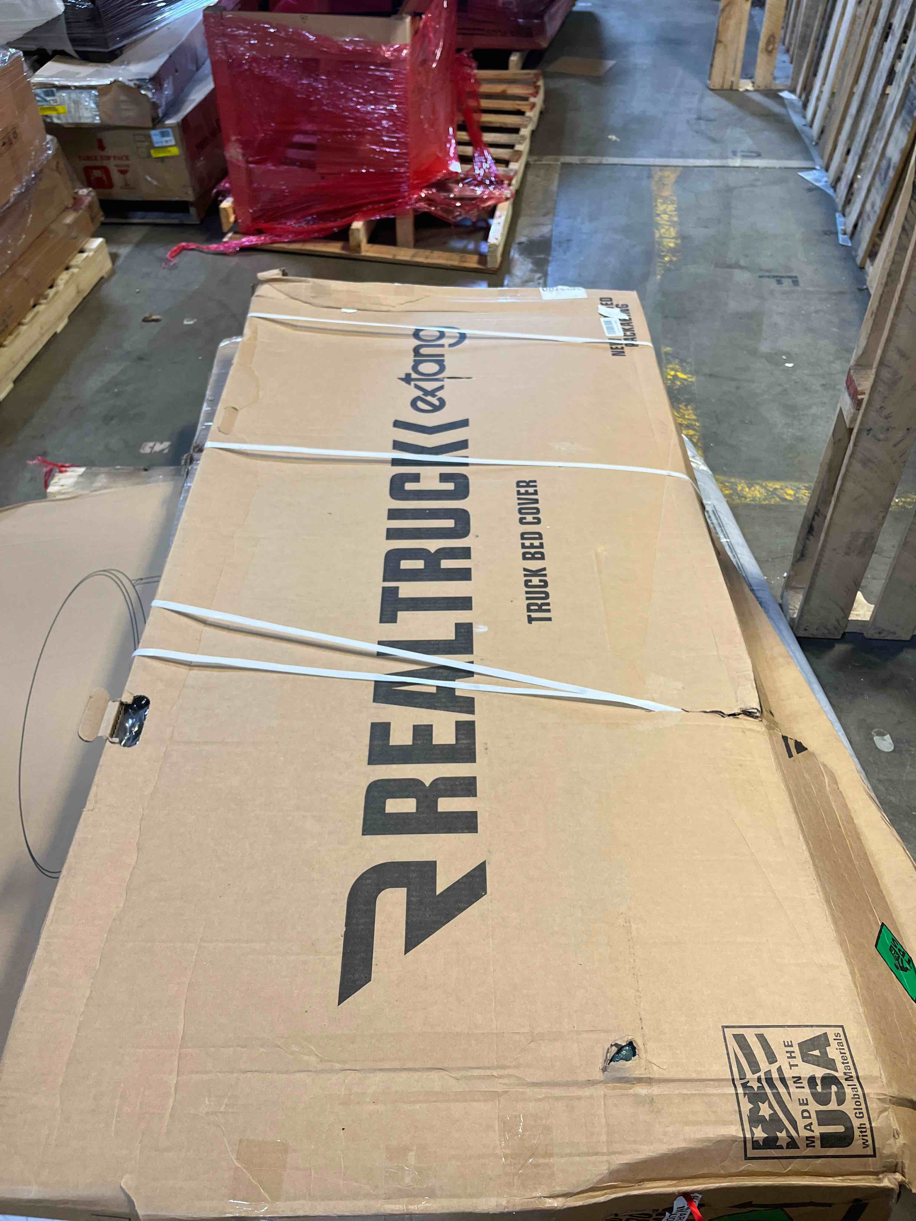 Condition photo showing New/Like New for extang solid fold alx hard folding truck bed tonneau cover | 88456 | fits 2019-2024 chevy/gm silverado/sierra (w/o factory toolboxes or multipro tailgate) 5' 10" bed (69.9")