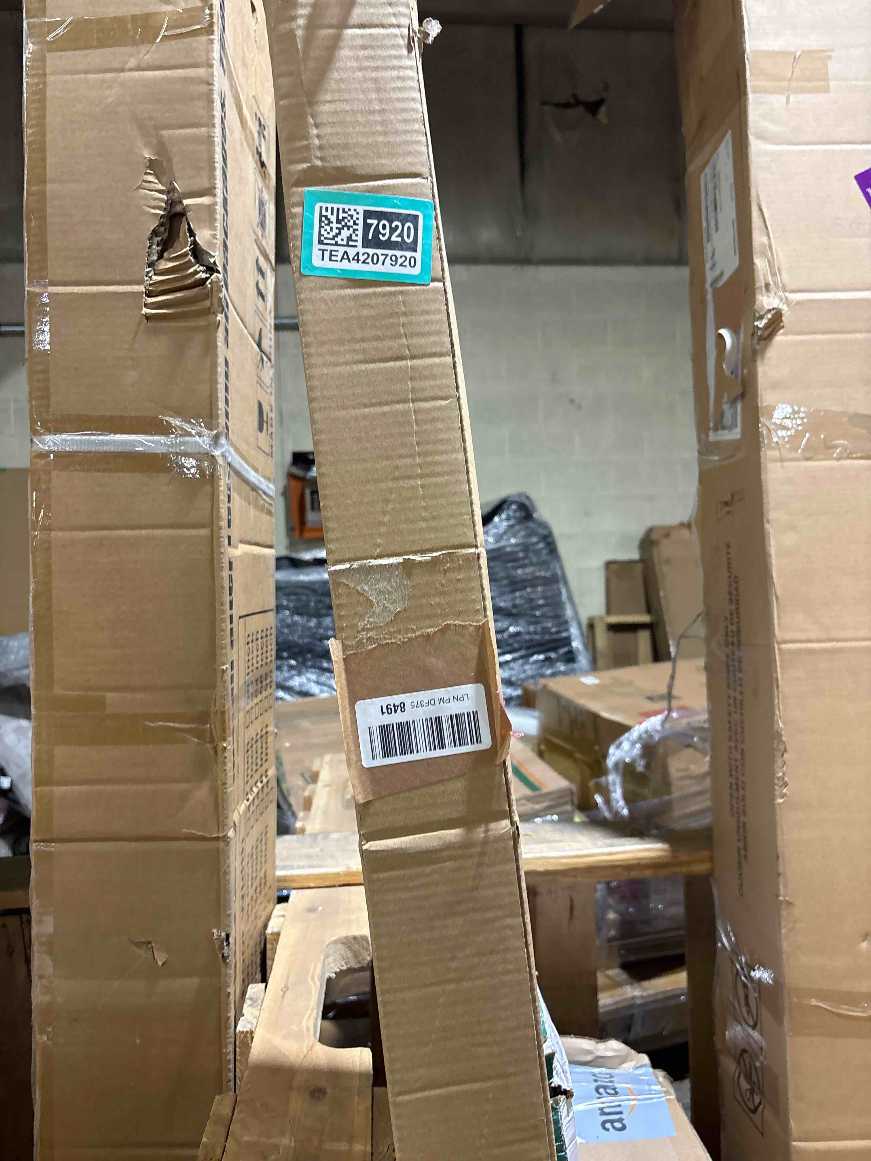 https://s3.amazonaws.com/lotting-images-prod/phillipi/TEA4207920_1777311325928.jpeg