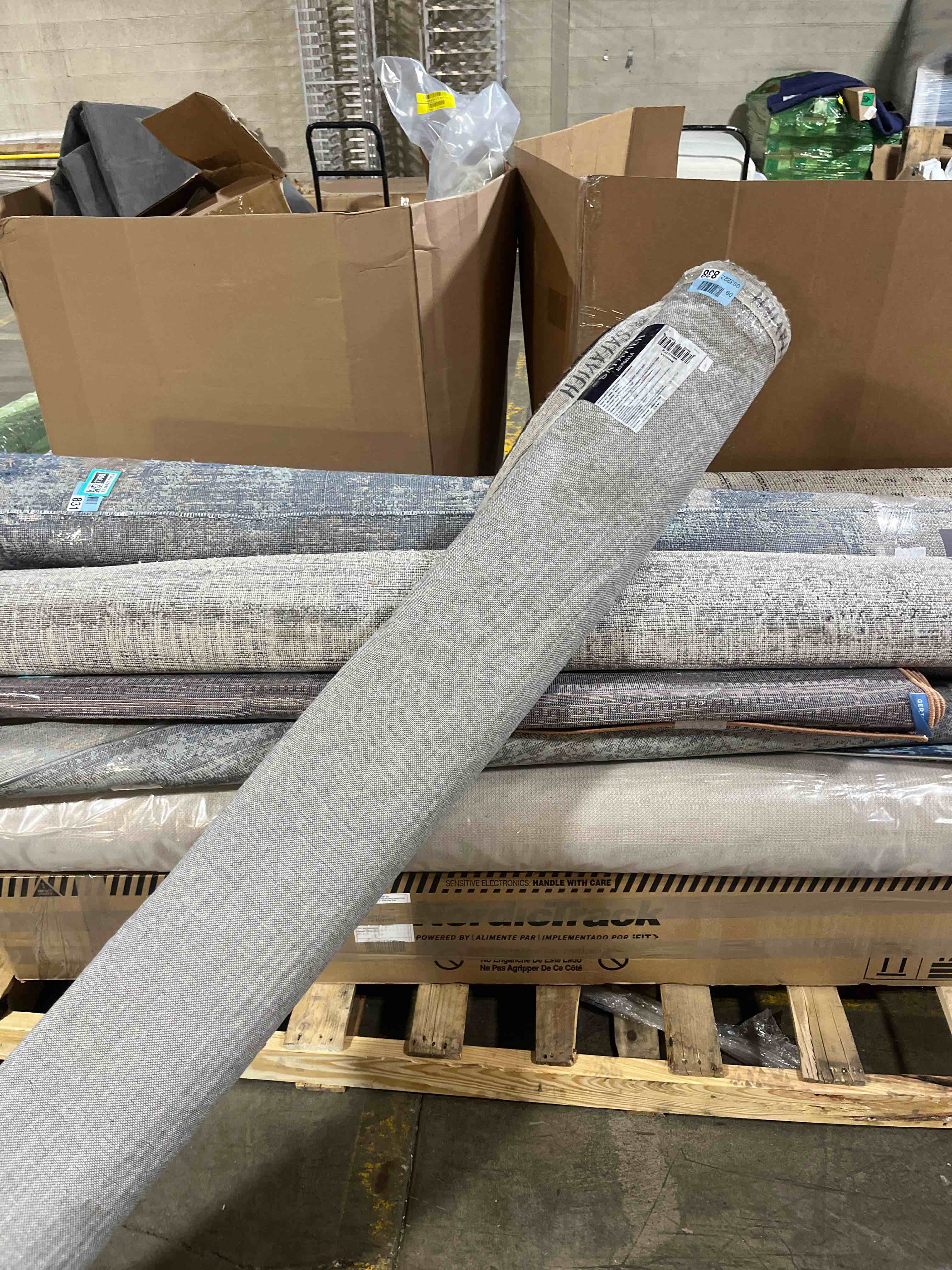 https://s3.amazonaws.com/lotting-images-prod/phillipi/TEA4207972_1777653286377.jpeg