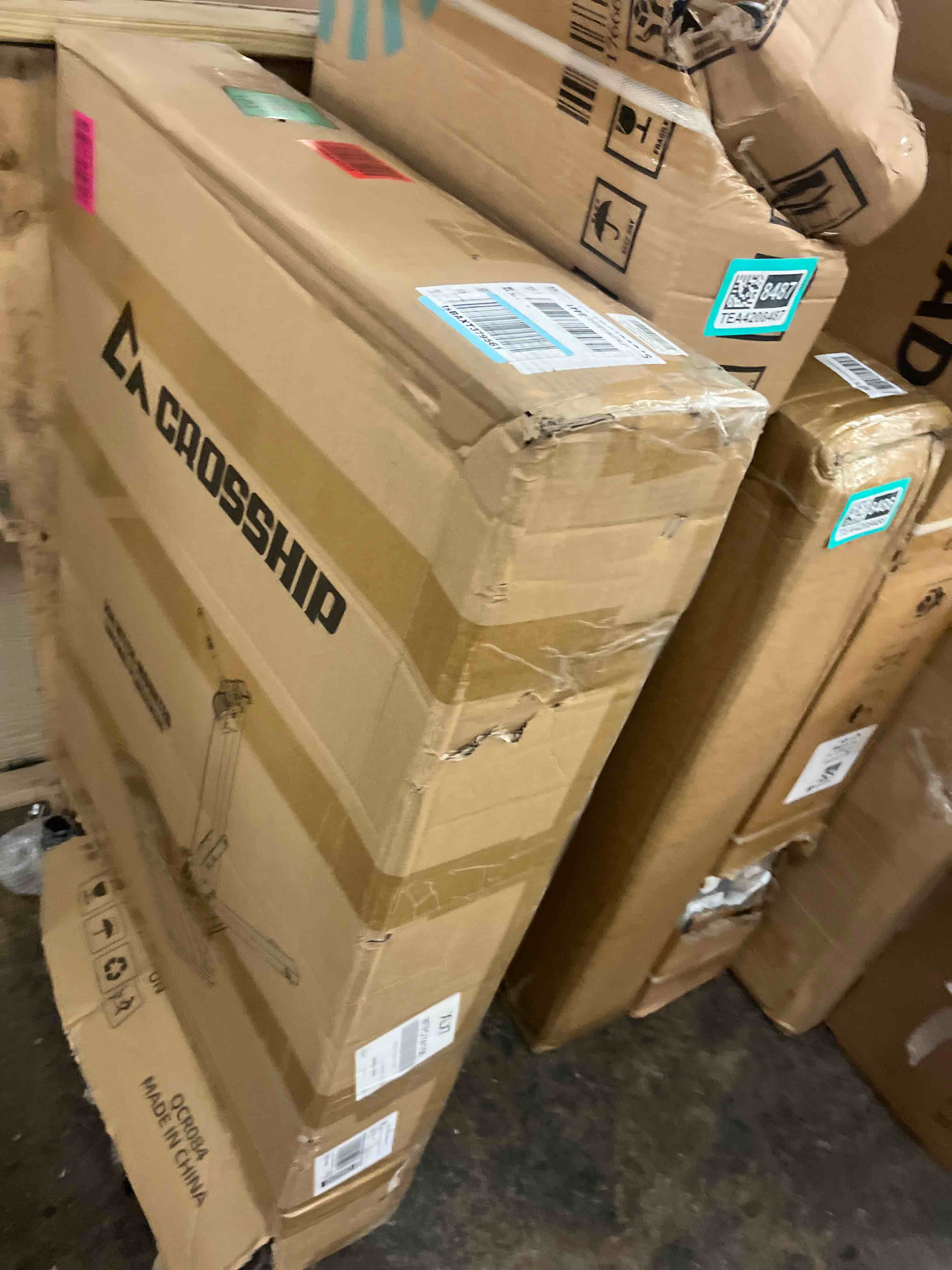 https://s3.amazonaws.com/lotting-images-prod/phillipi/TEA4208488_1780446893117.jpeg