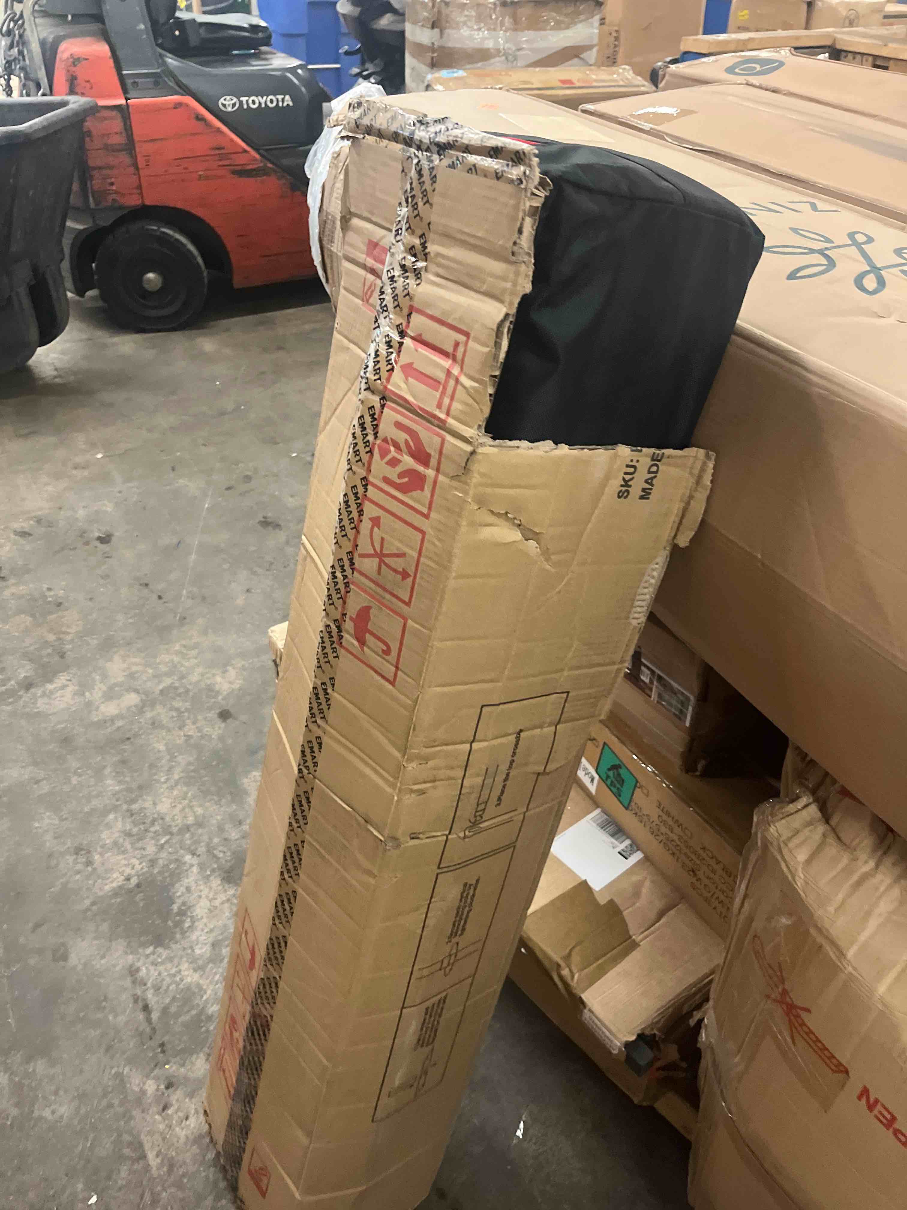 https://s3.amazonaws.com/lotting-images-prod/phillipi/TEA4208504_1780445247927.jpeg