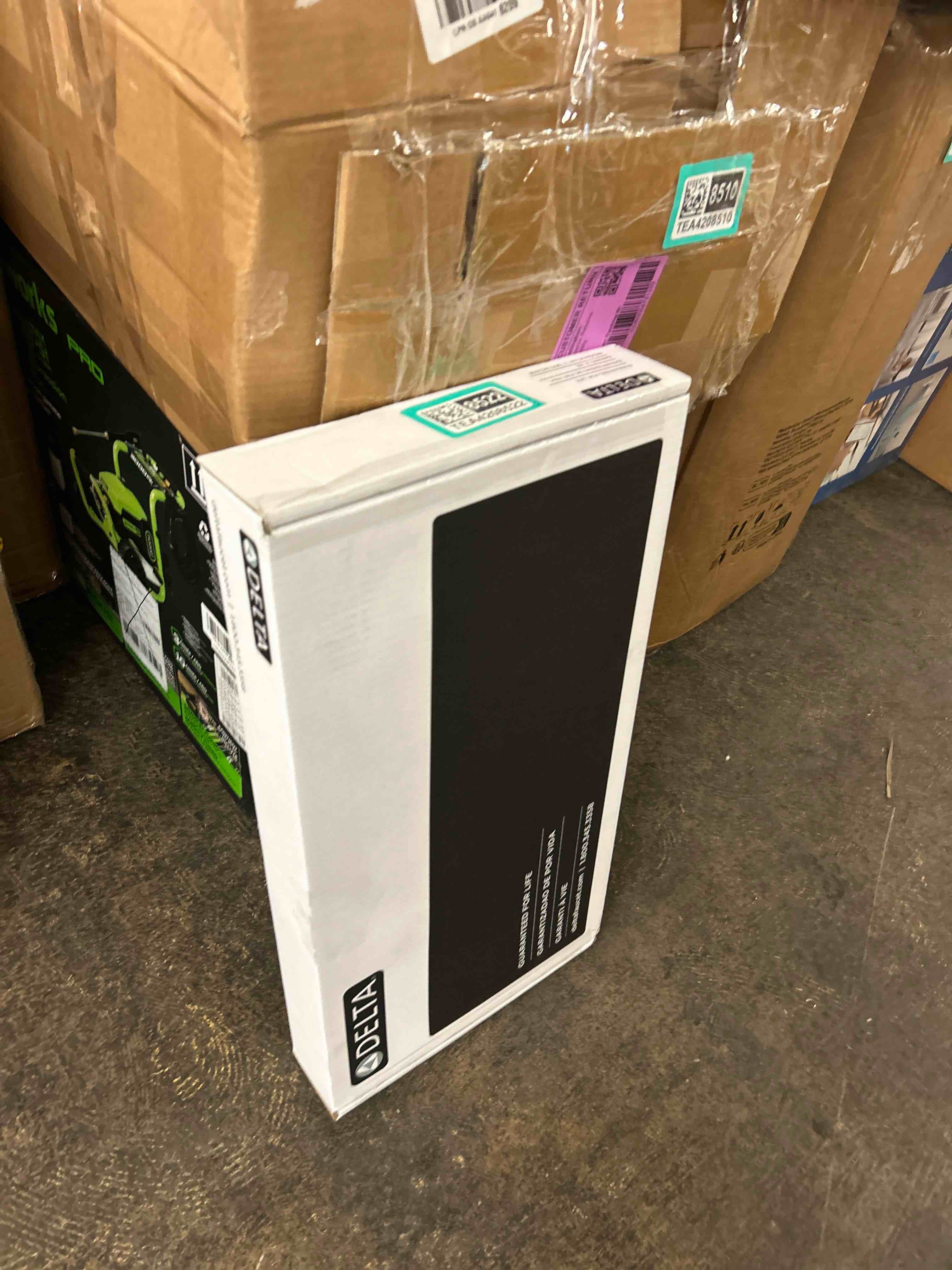 https://s3.amazonaws.com/lotting-images-prod/phillipi/TEA4208522_1780446694360.jpeg