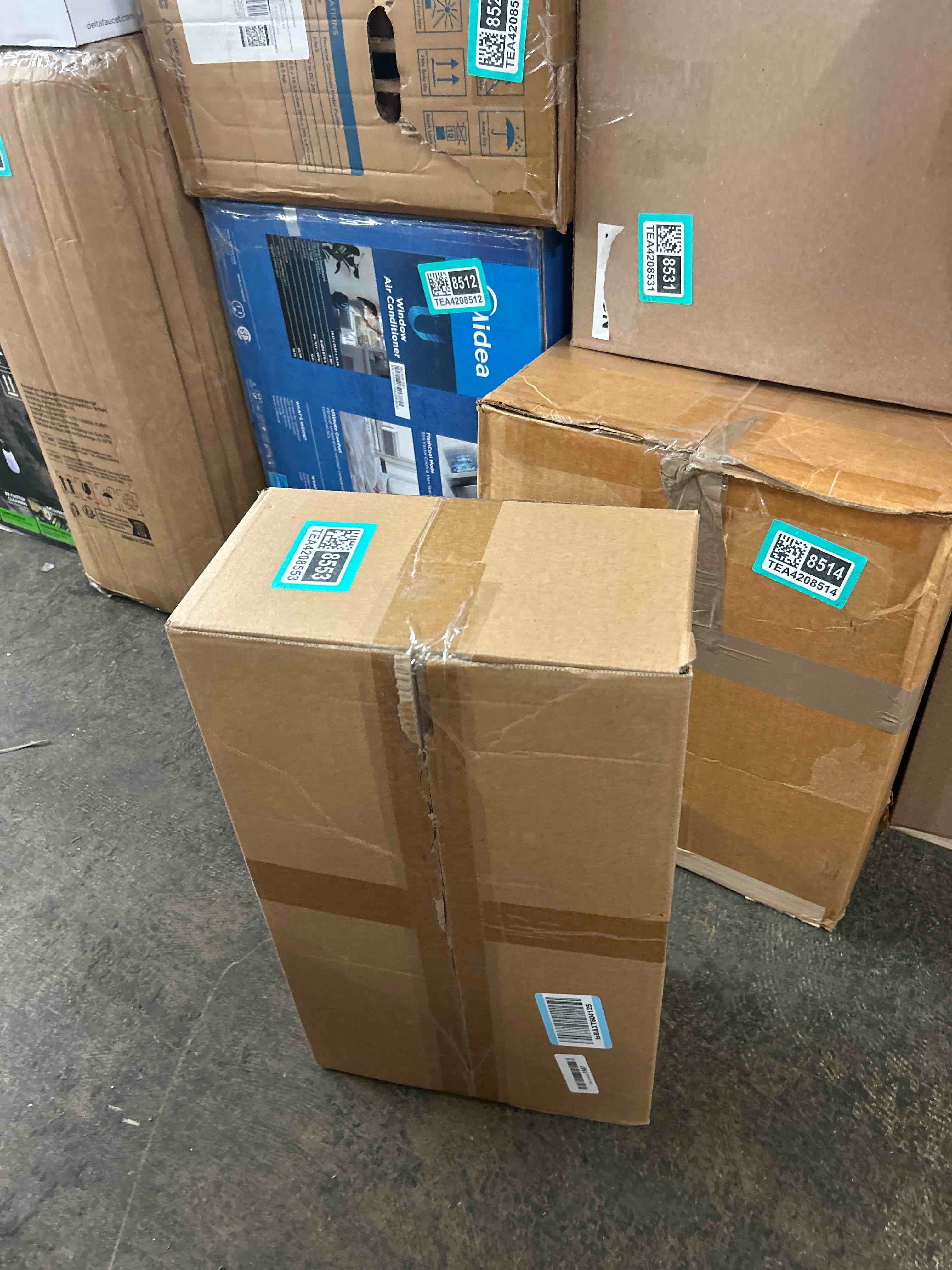 https://s3.amazonaws.com/lotting-images-prod/phillipi/TEA4208553_1780451714763.jpeg