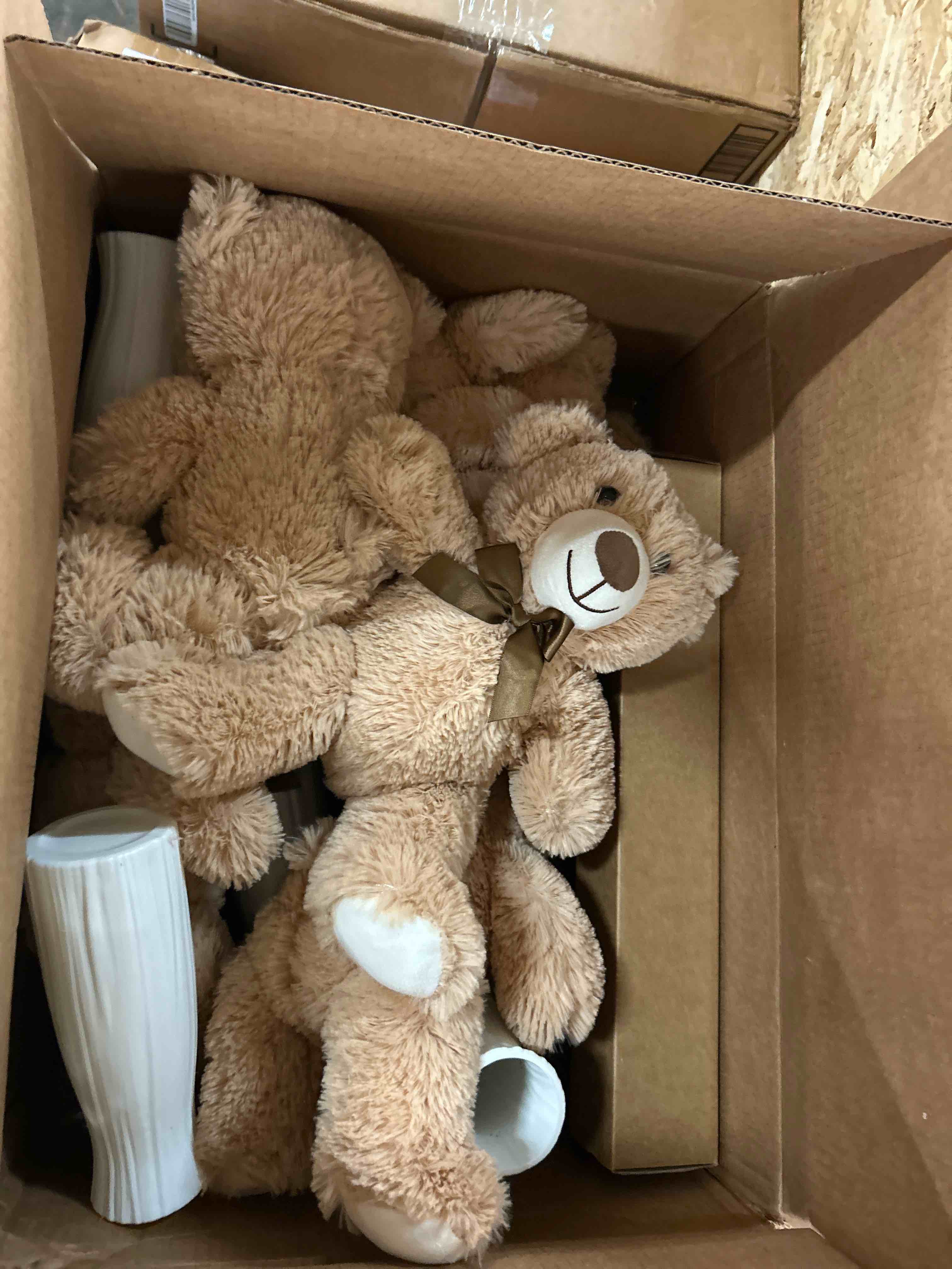Condition photo showing New/Like New for 6 sets 123 pcs bear baby shower table centerpieces dried pampas decor bear stuffed ceramic look plastic vase with bow for boho wedding bridal shower flowers table decorations(brown,neutral)