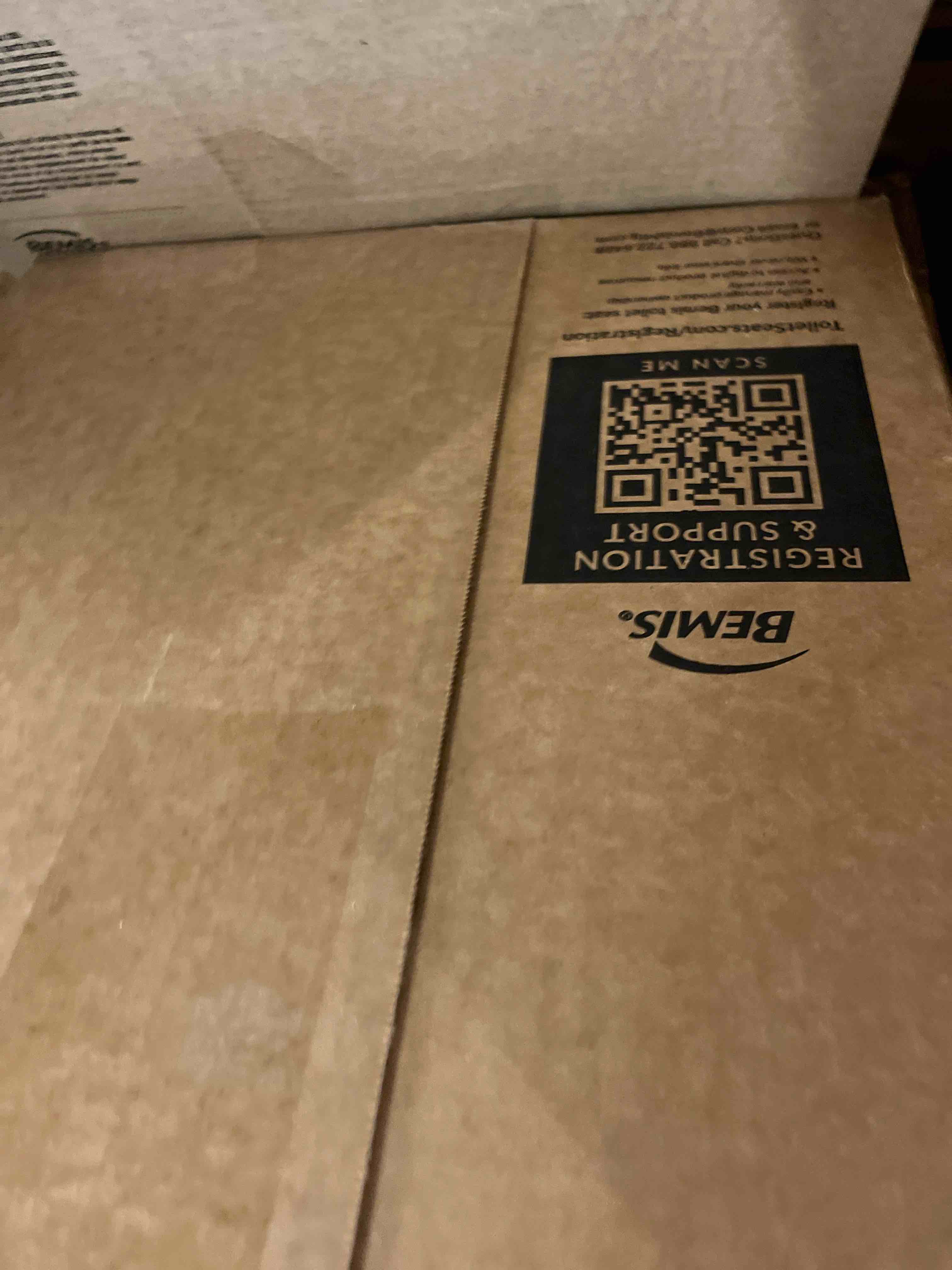 Condition photo showing New/Like New for bemis 500ec 390 toilet seat with easy clean & change hinges, 1 pack round, cotton white