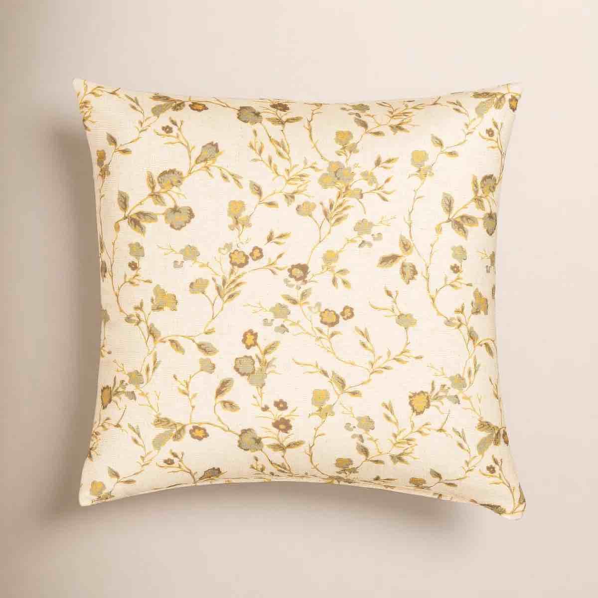 Condition photo showing New/Like New for (2)the basket house winding ivy shortbread 20" throw pillow