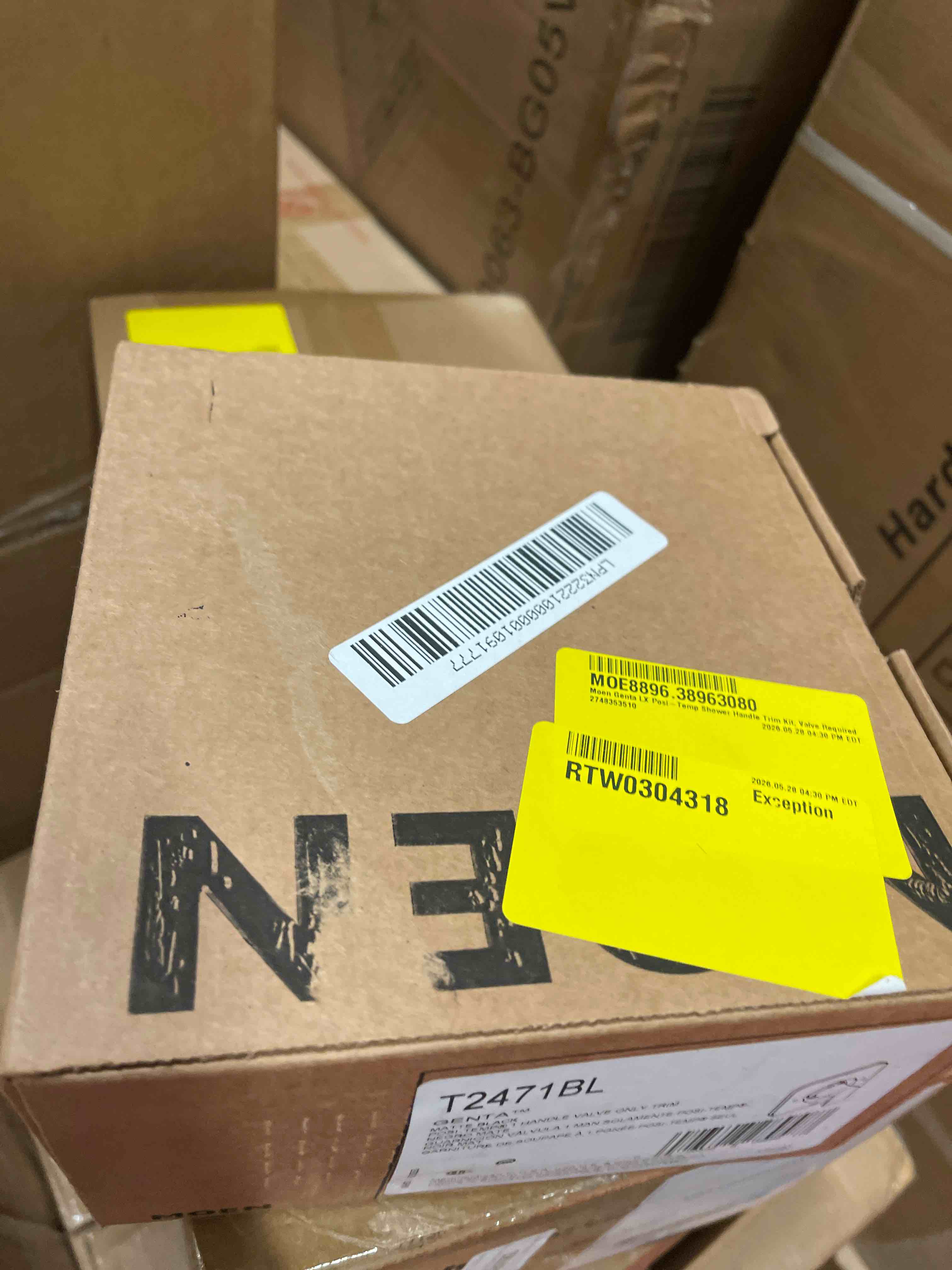 Condition photo showing New/Like New for moen genta lx matte black pressure-balancing modern shower trim, bathroom shower lever handle with escutcheon, (posi-temp valve required), t2471bl