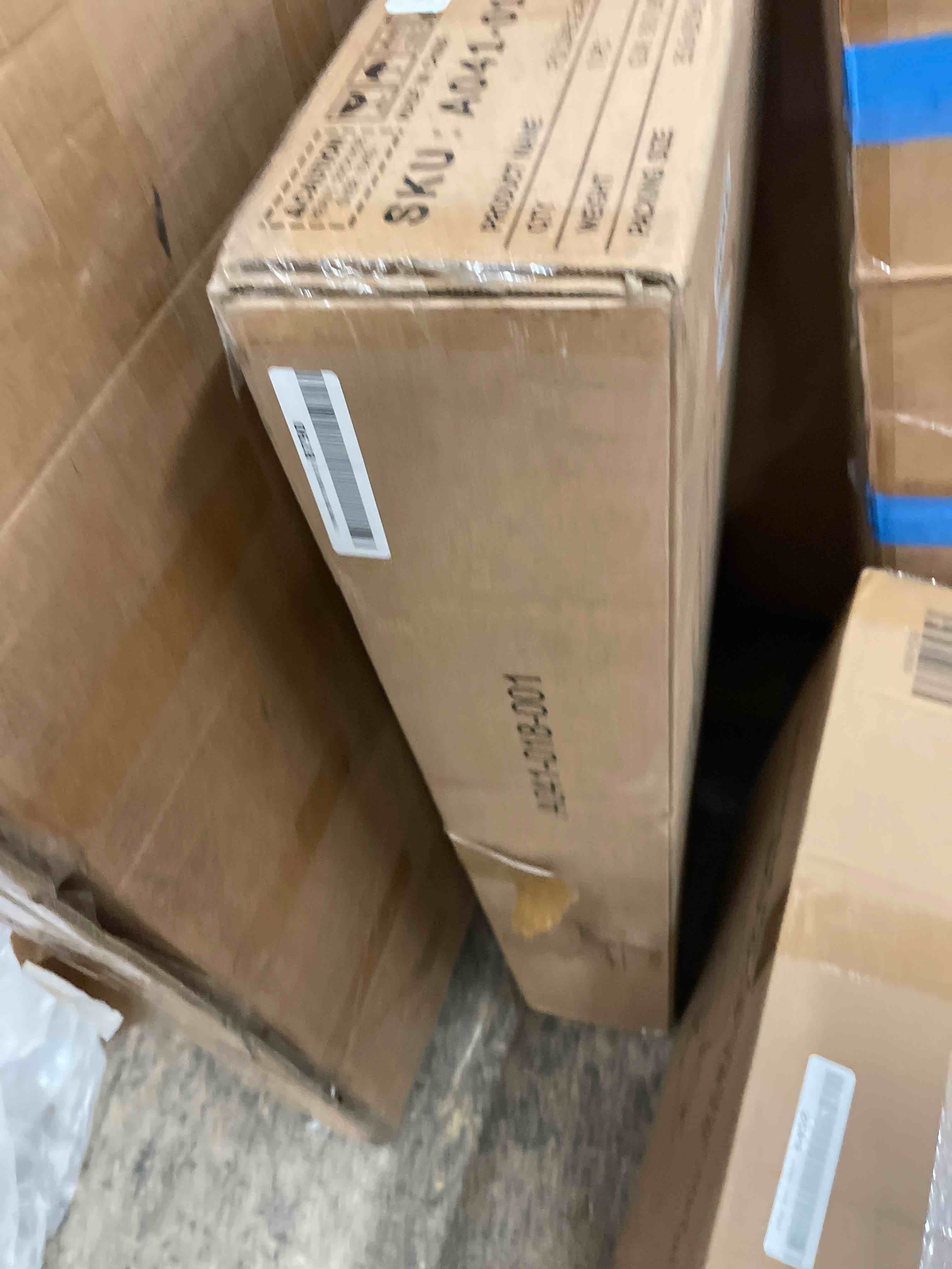 https://s3.amazonaws.com/lotting-images-prod/phillipi/TEA4209037_1781893765527.jpeg