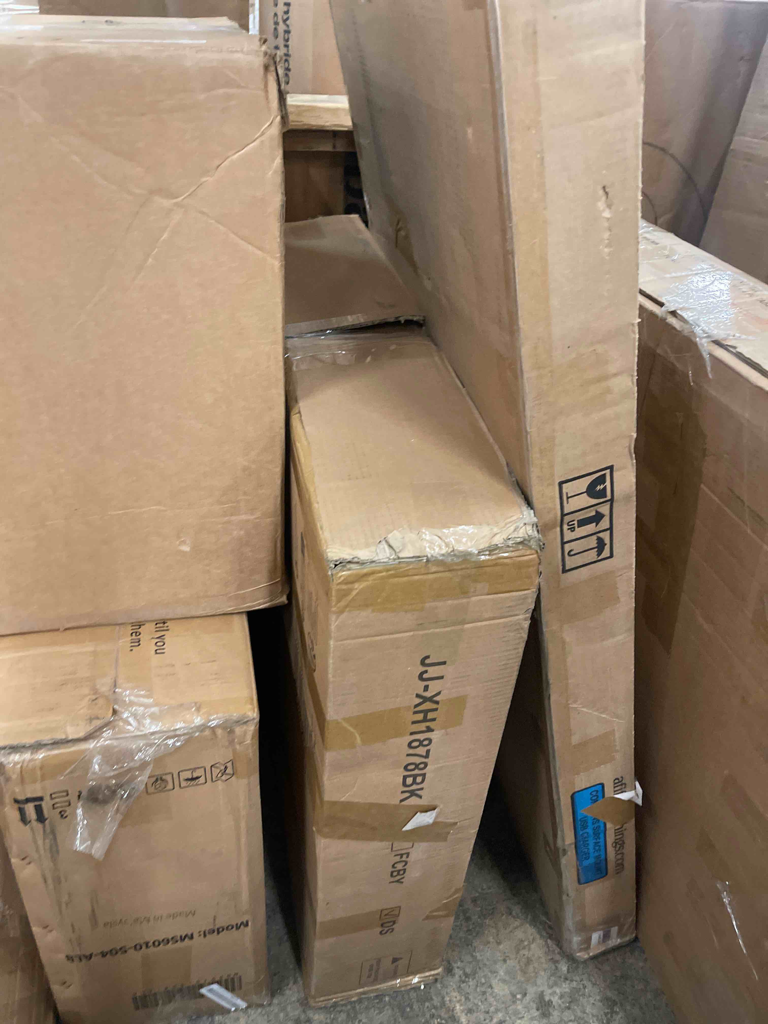 https://s3.amazonaws.com/lotting-images-prod/phillipi/TEA4209041_1781892672336.jpeg