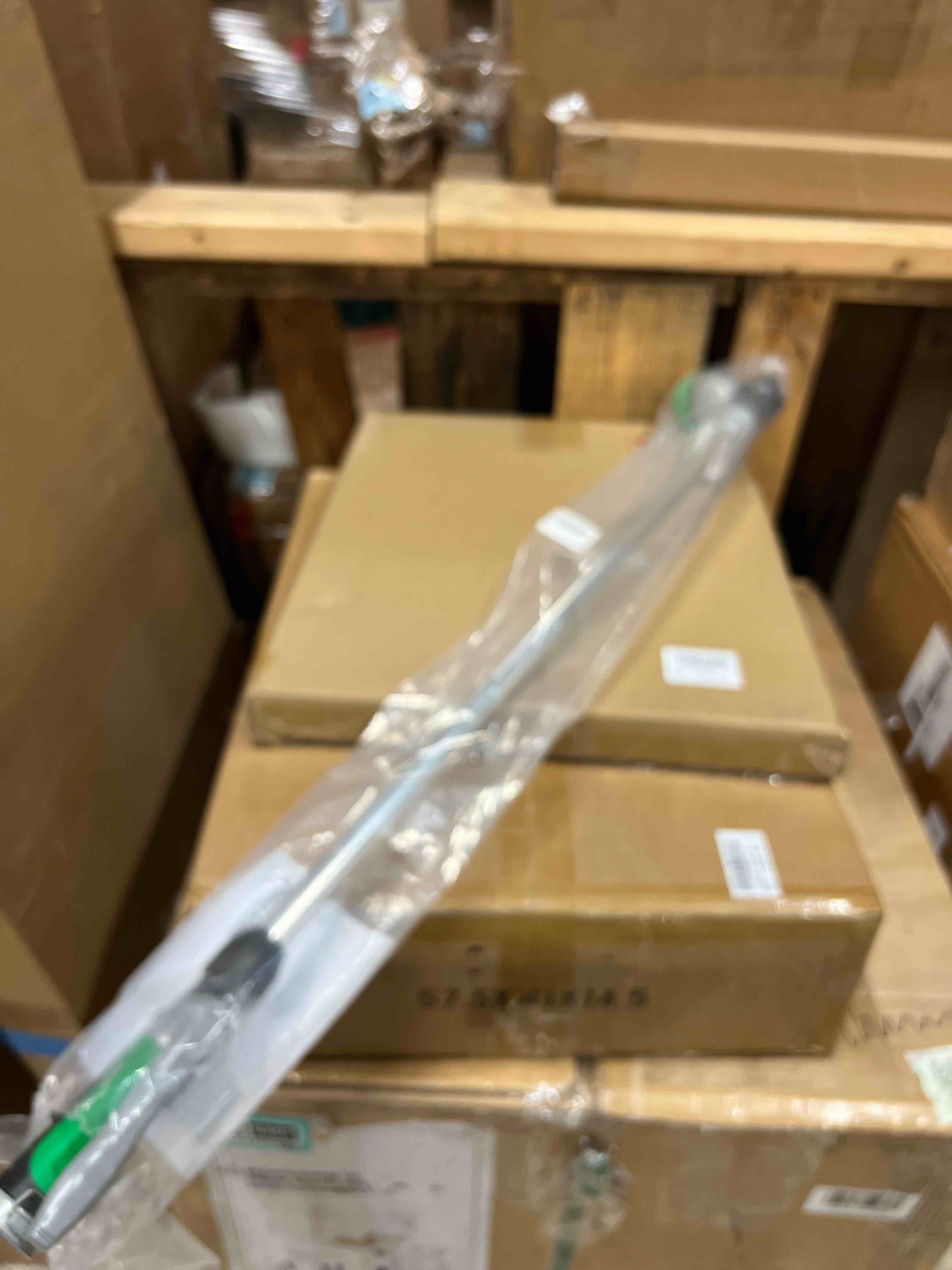 Condition photo showing New/Like New for restmo long telescopic watering wand for garden hose, 36”-60” garden wand | 180° adjustable ratcheting head,7 spray patterns, flow control, ideal for hanging baskets & shrubs watering, green