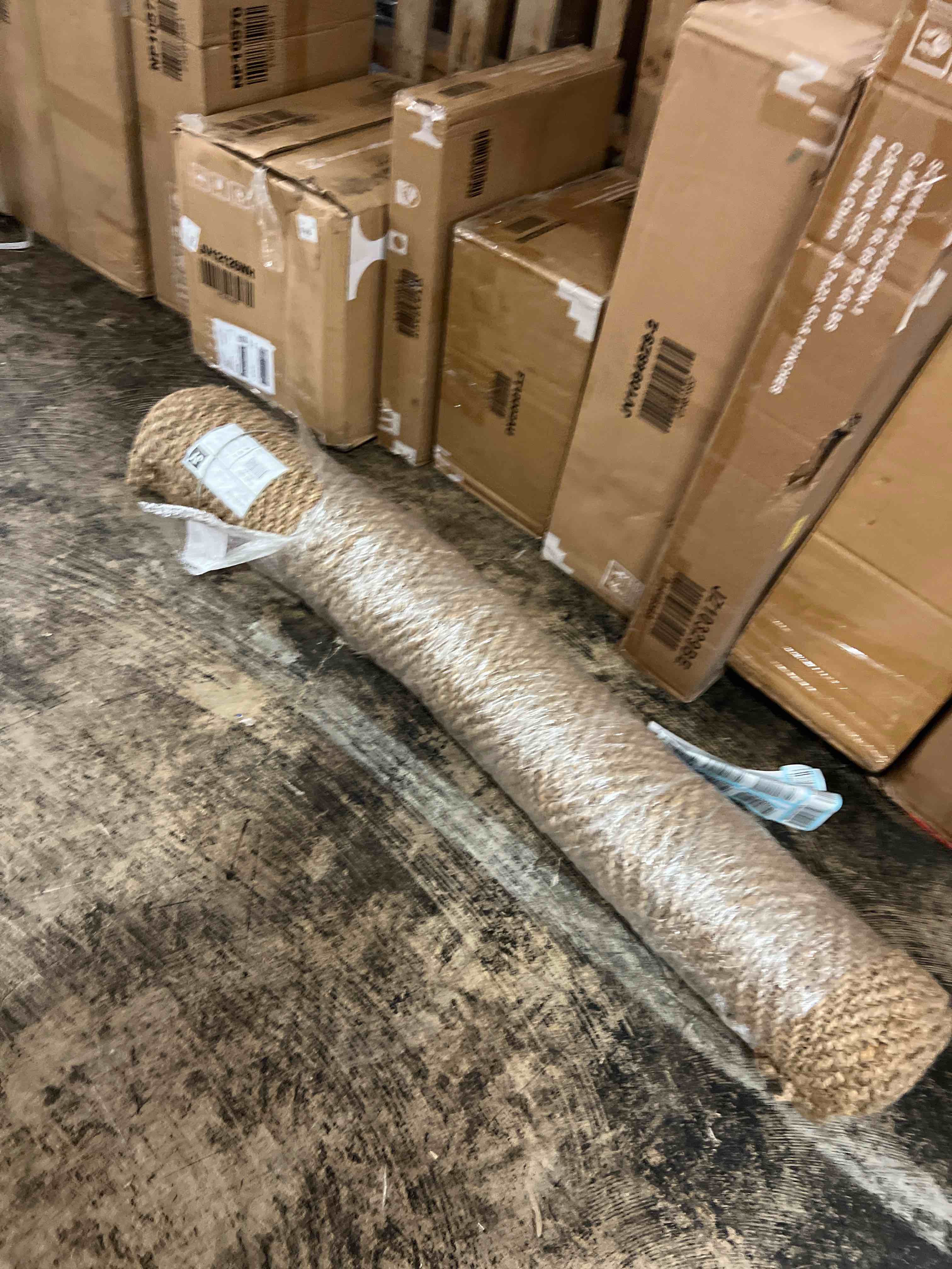 Condition photo showing New/Like New for jonathan y natural fiber 5 x 8 area rug  espina hand woven herringbone chunky jute - natural  nfr101a-5