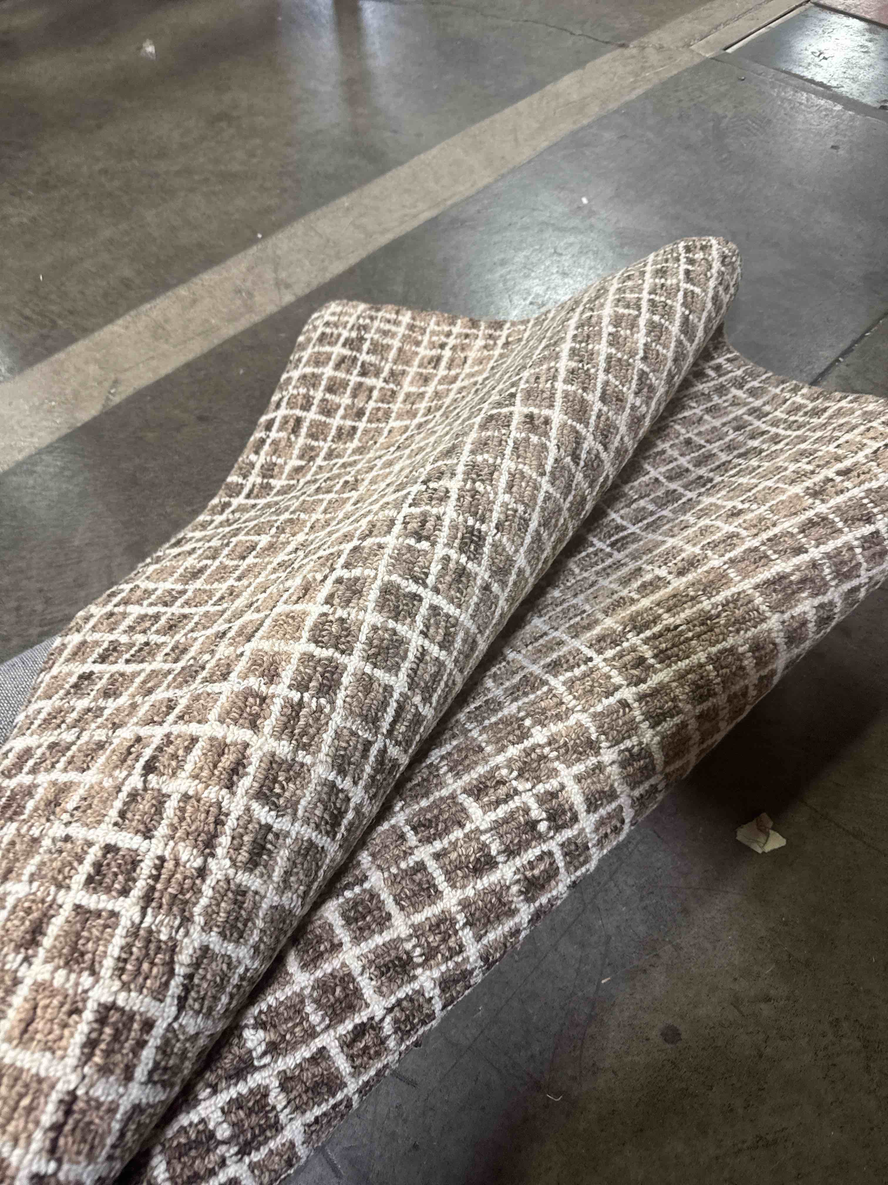 Condition photo showing Good Condition for Melrose Checked Wool Brown 4 ft. x 6 ft. Area Rug