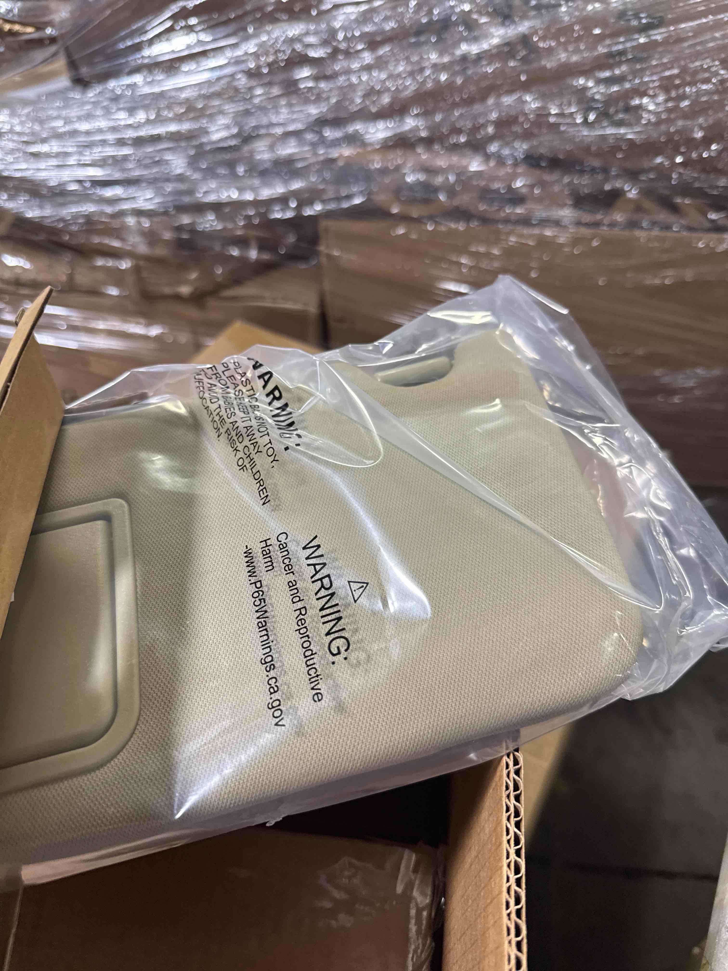 Condition photo showing New/Like New for Driver Left Side Sun Visor Compatible with Honda Pilot 2017-2021 Honda Ridgeline 2018-2020 Replacement Sun Shade # 83280-TG7-A12ZA (Beige) Beige(driver left)