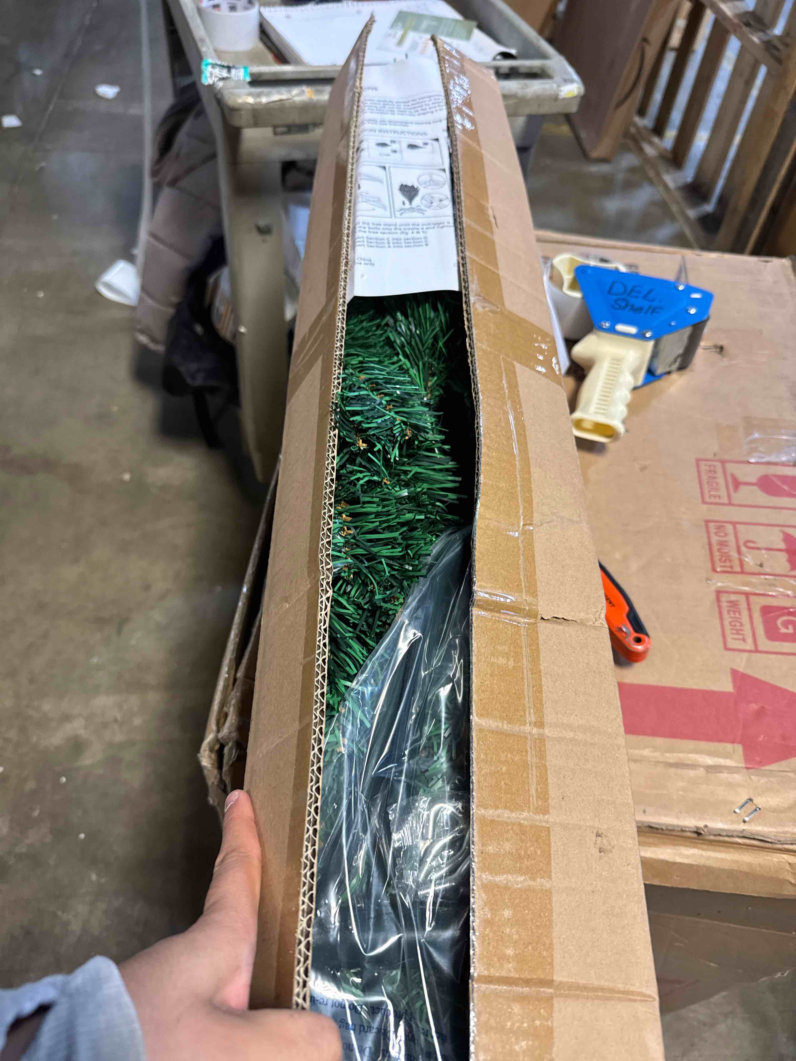 Condition photo showing New/Like New for KTKDE 6ft Premium Artificial Holiday Christmas Tree w/ 1005 Branch Tips1pcs Tree top Star 200 Led Battery Operated String Lights,for Home Festival Celebration Perfect Choice for Xmas Decoration Green 6ft