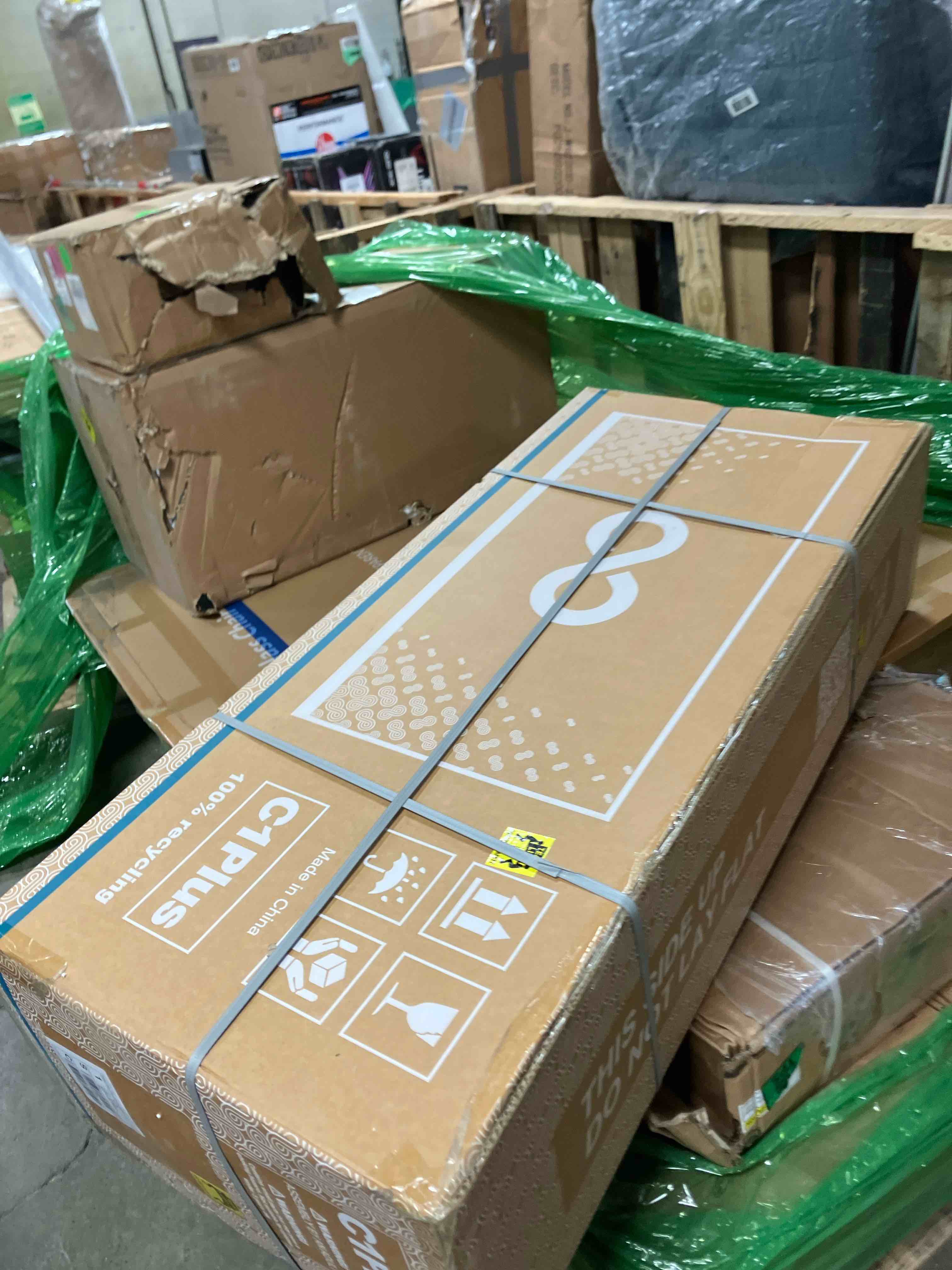 Condition photo showing New/Like New for Gyroor C1 Plus Electric Scooter for Adults with Seat & Pet Basket - 30 Miles Range 650W Motor 48V 13.5Ah Battery 18.6MPH 14" Pneumatic Tires Foldable Design Dual Shock Absorbers 300lbs Capacity