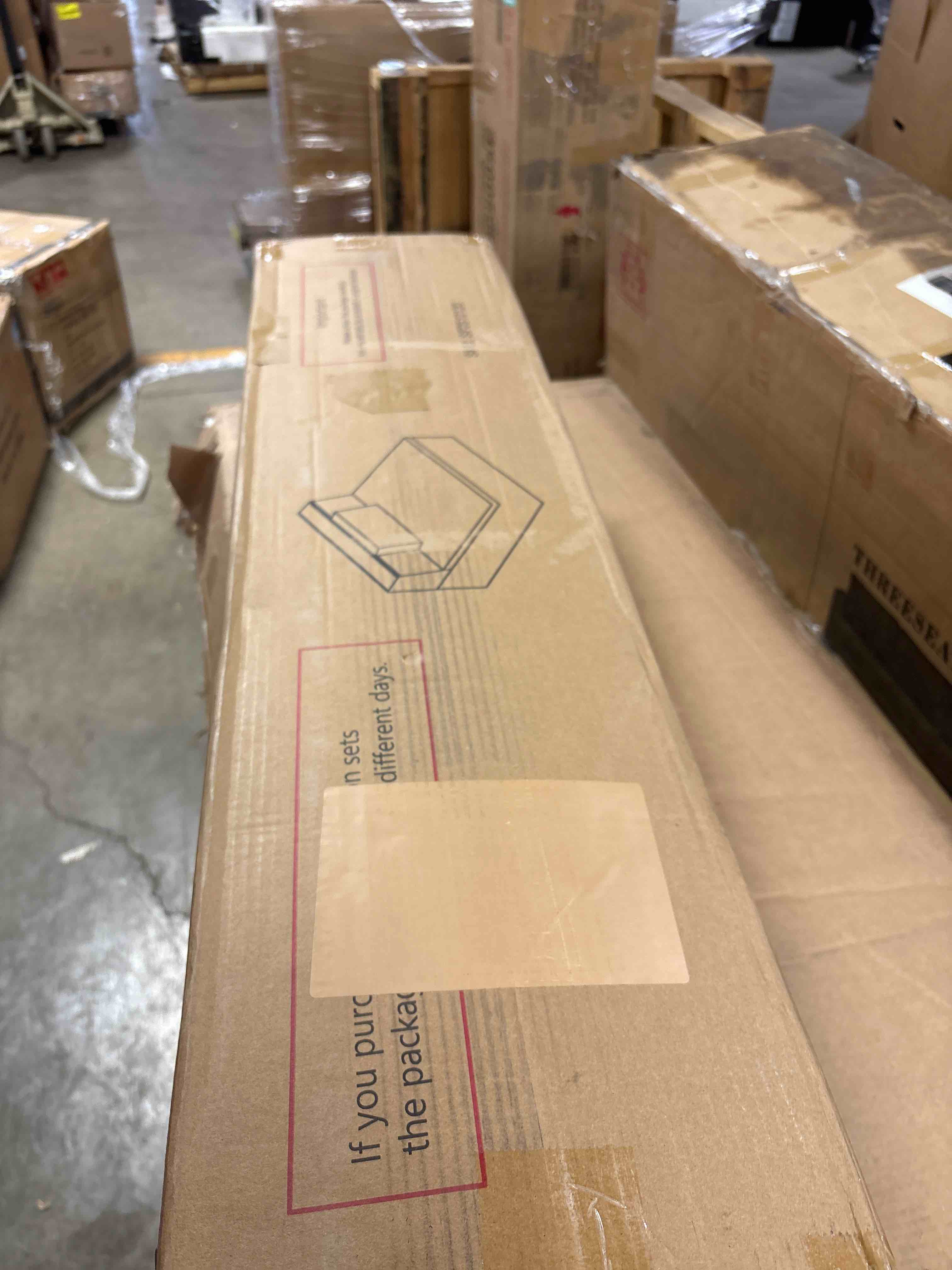 Condition photo showing Good Condition for Boneless Cloud Couch,Spacious Deep Seat Modular Sectional Sofa -Chenille Upholstered Couches For Living Room Convertible Sofa Bed, BOX 1of 4 ONLY*