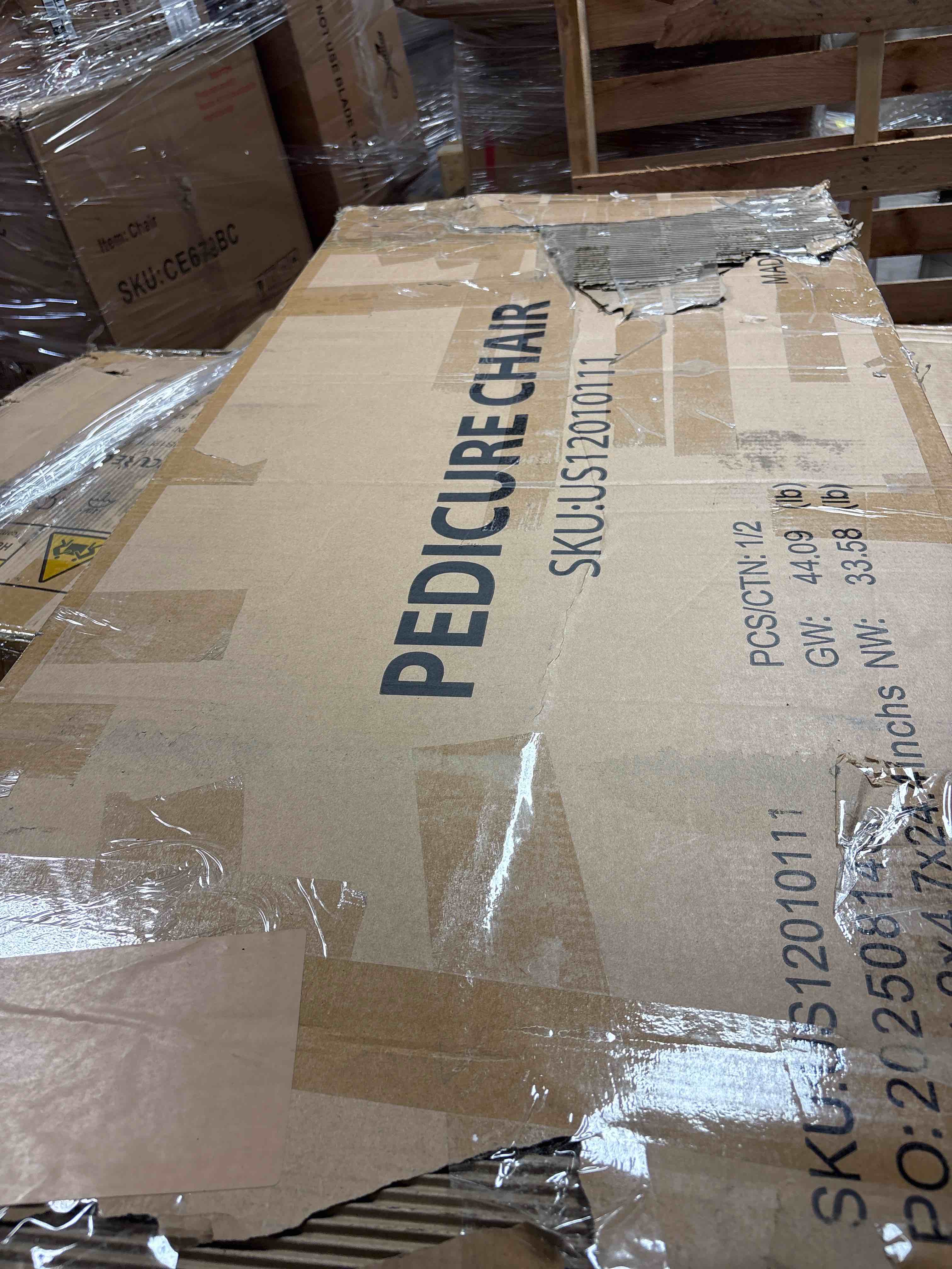 Condition photo showing Good Condition for Professional Pedicure Chair with Stool and Removable Massage Foot Bath, Hydraulic Reclining Pedicure Station