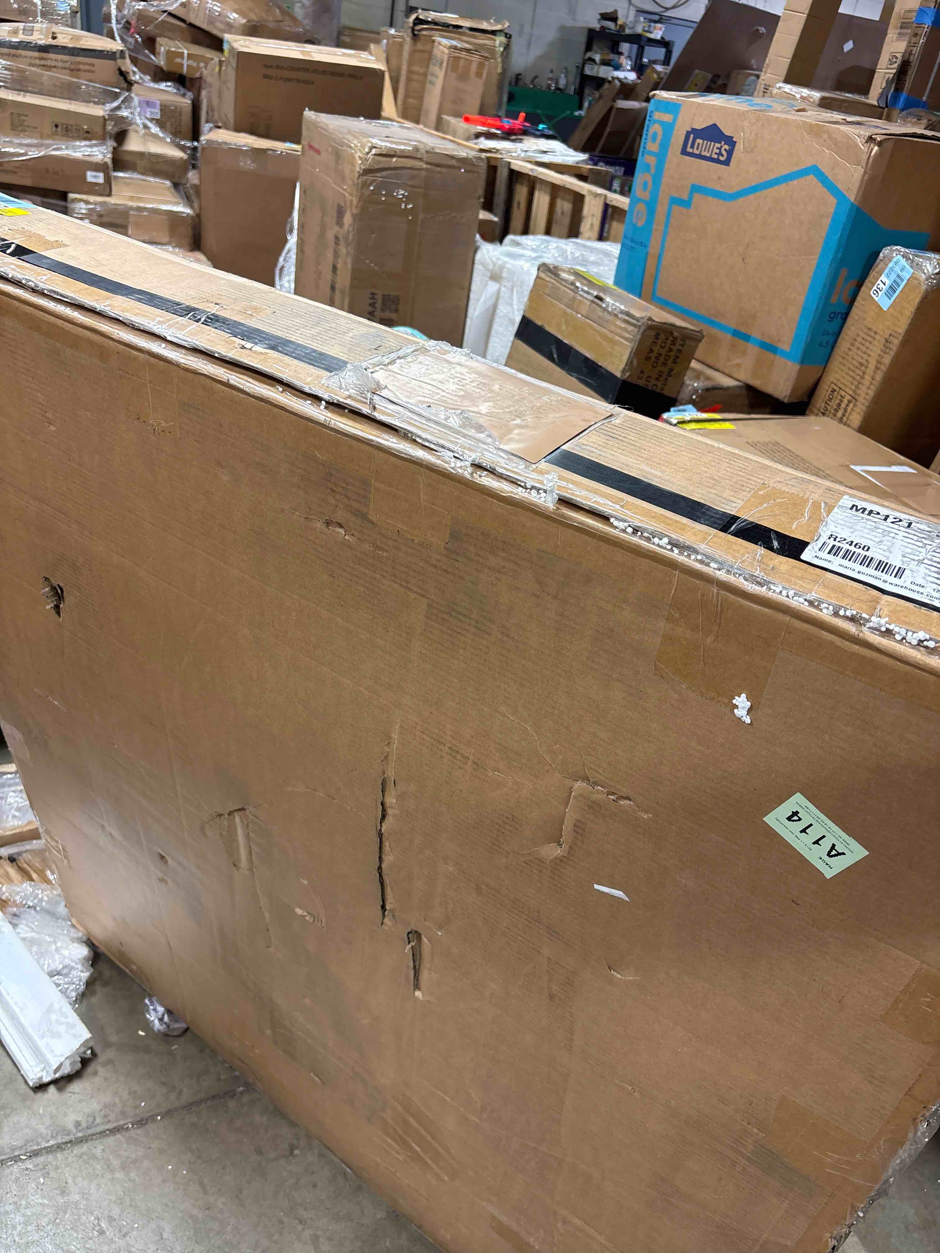 Condition photo showing Good Condition for Lexi 46” Round Dining Table, TABLE TOP ONLY*