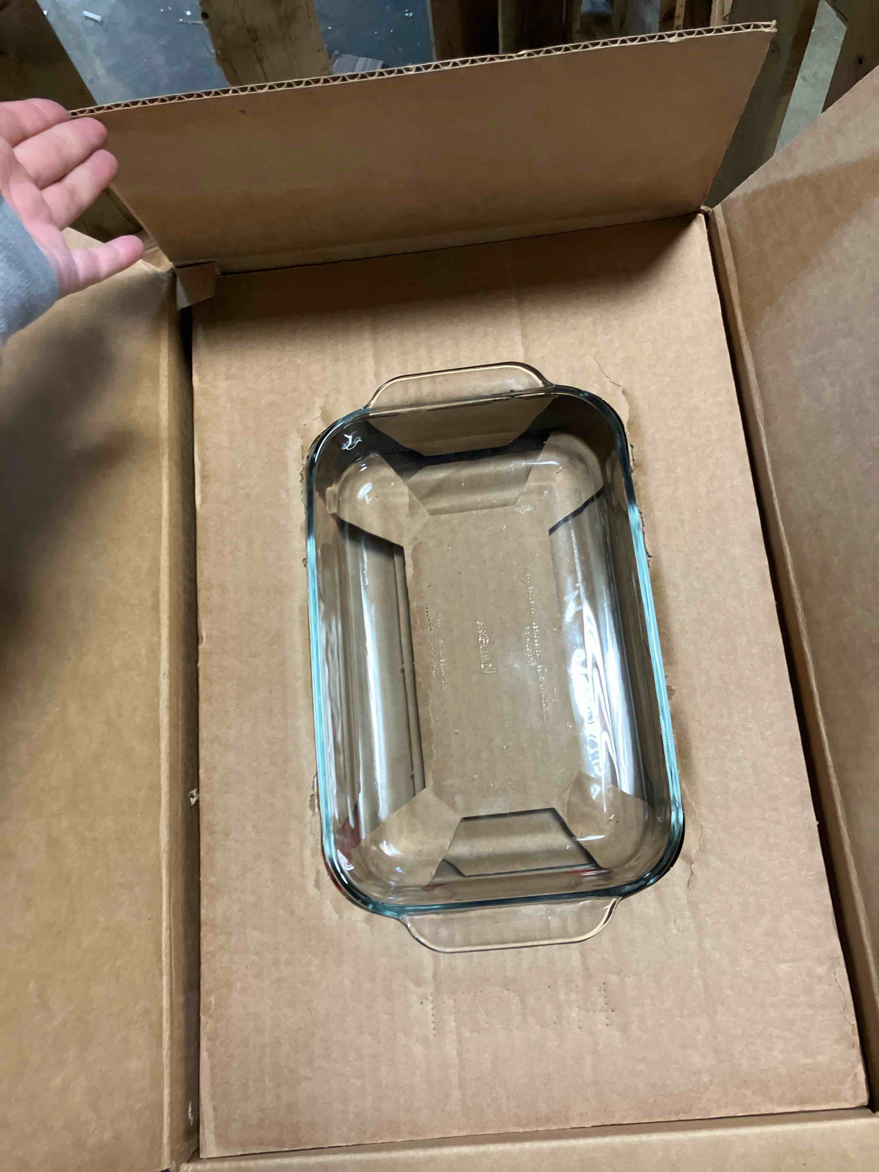 Condition photo showing New/Like New for Pyrex Basics 3-Pack Glass Baking Dish Set (2QT, 3QT, 4.8QT) With BPA-Free Lids, Rectangular Glass Bakeware, Dishwasher, Microwave, Freezer & Pre-Heated Oven Safe