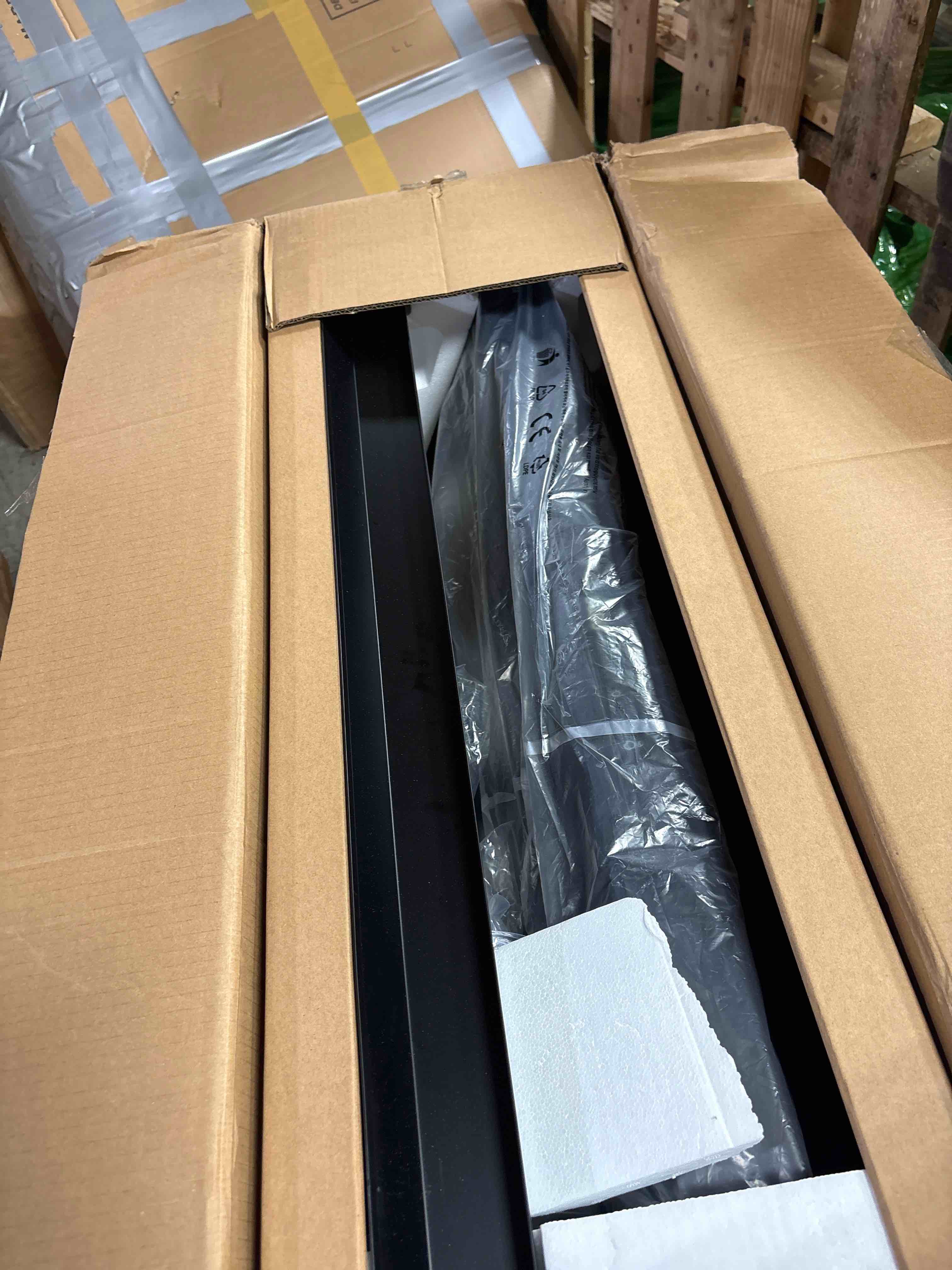 Condition photo showing Good Condition for GASLAND Master 36 Inch Under Cabinet Range Hood, Matte Black, 700 CFM for Heavy-Duty Cooking Kitchen Exhaust Fan, 3-speed Powerful Stove Vent Hood 67dB, Three Filters Vent Hood with 5000K LED light Matte Black 36 Inch