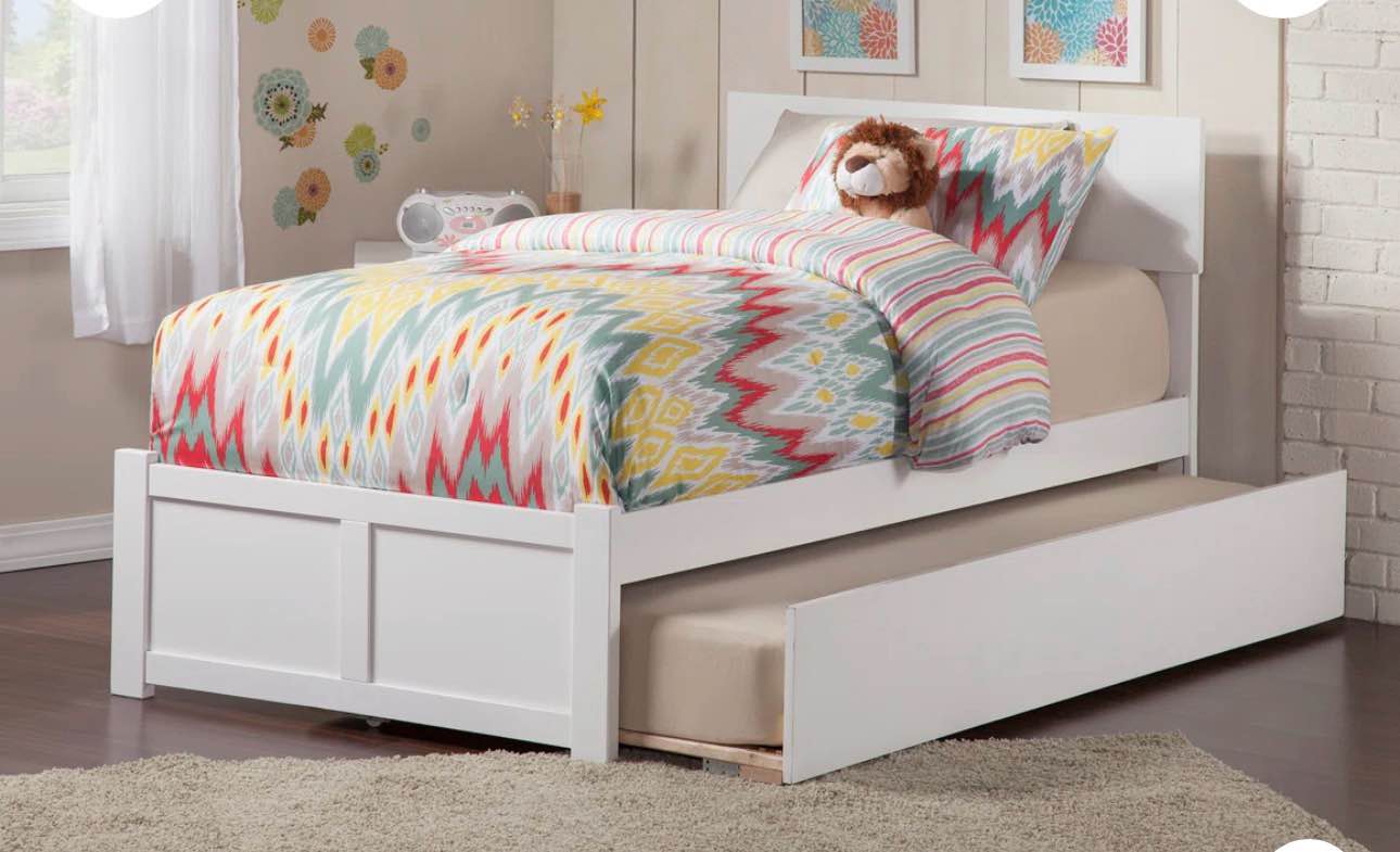 bueno park solid wood platform bed with footboard and trundle