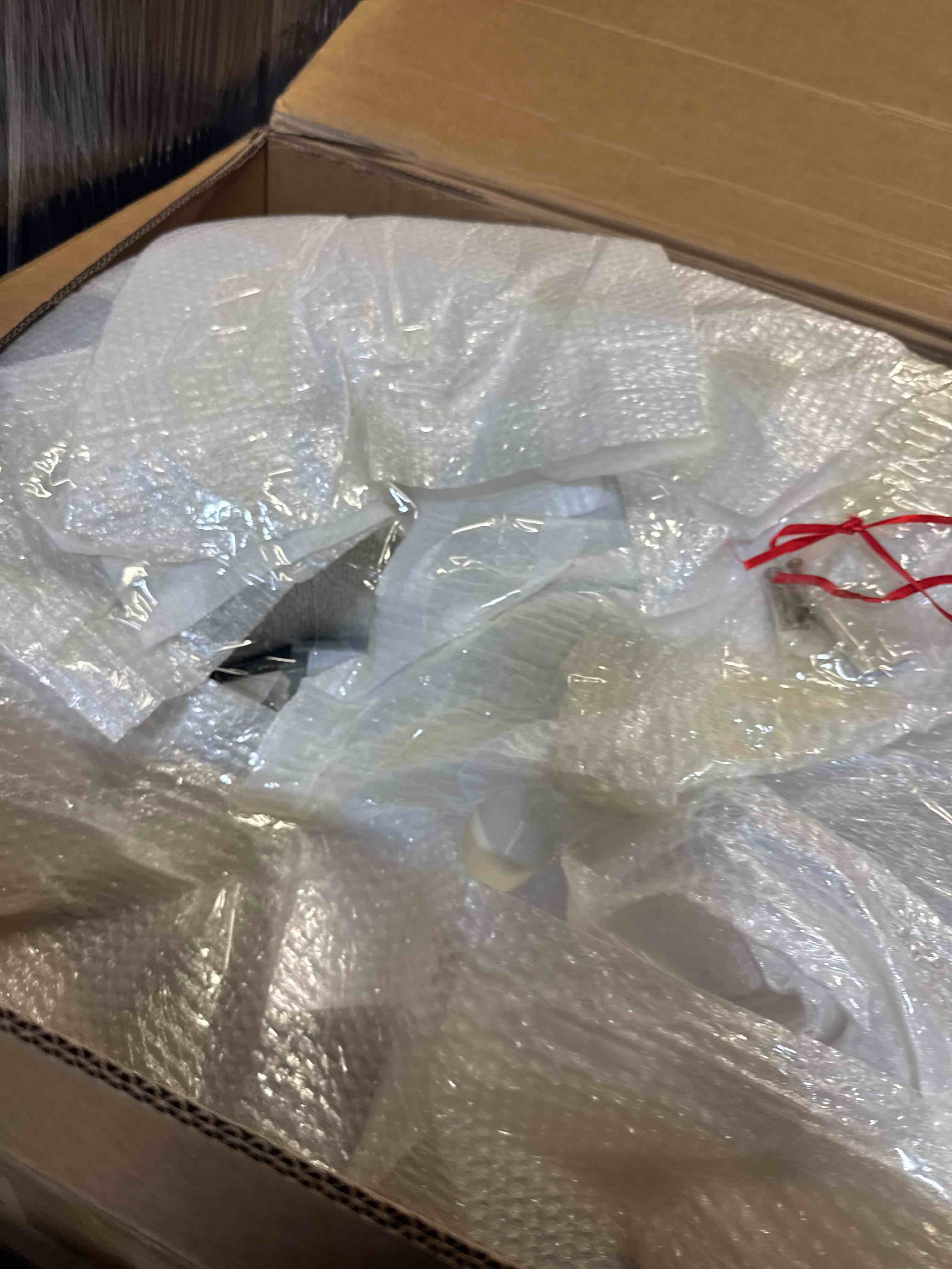 https://s3.amazonaws.com/lotting-images-prod/phillipi/TEA4211698_1774979729470.jpeg