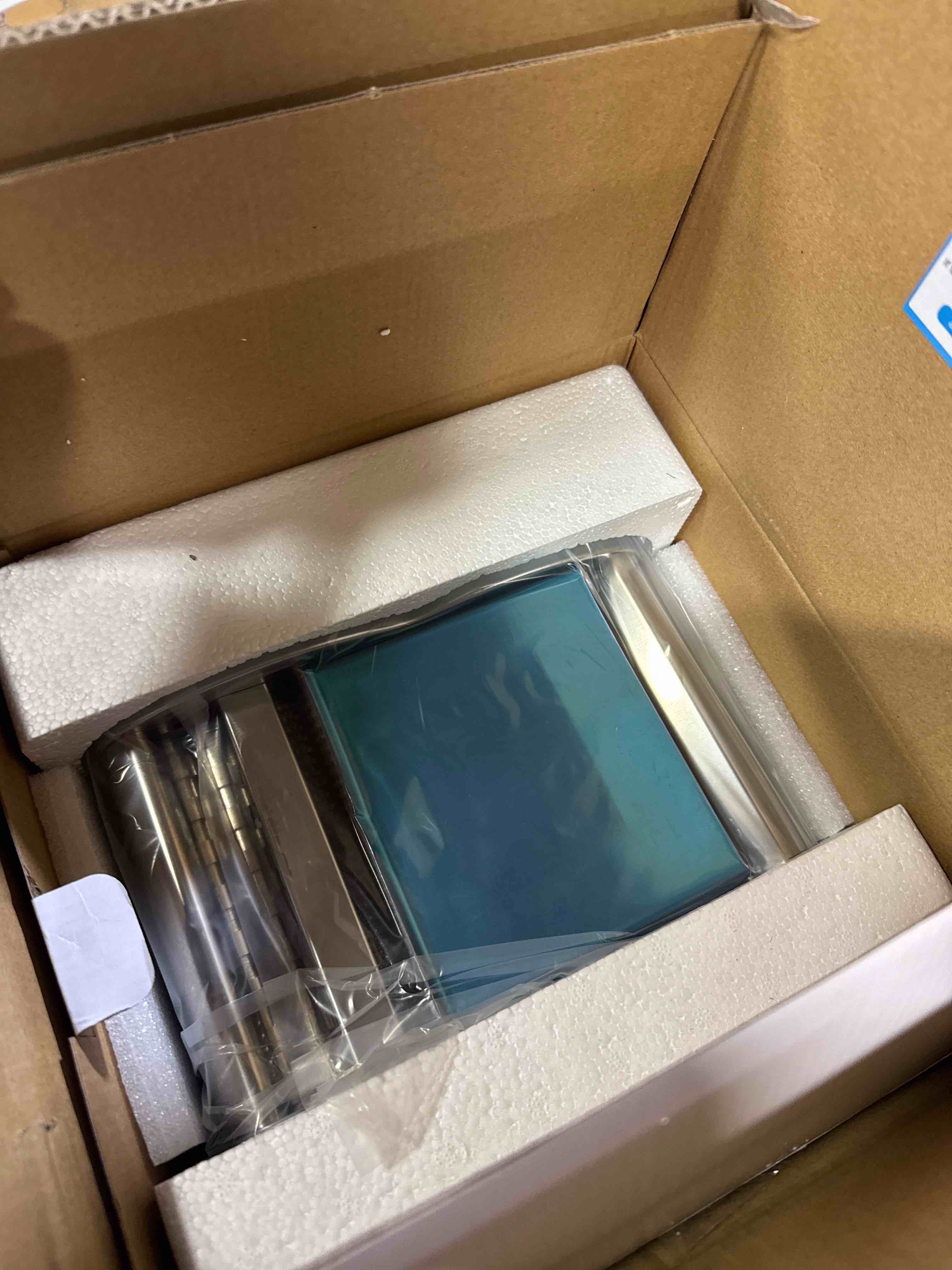 https://s3.amazonaws.com/lotting-images-prod/phillipi/TEA4211812_1776694481402.jpeg
