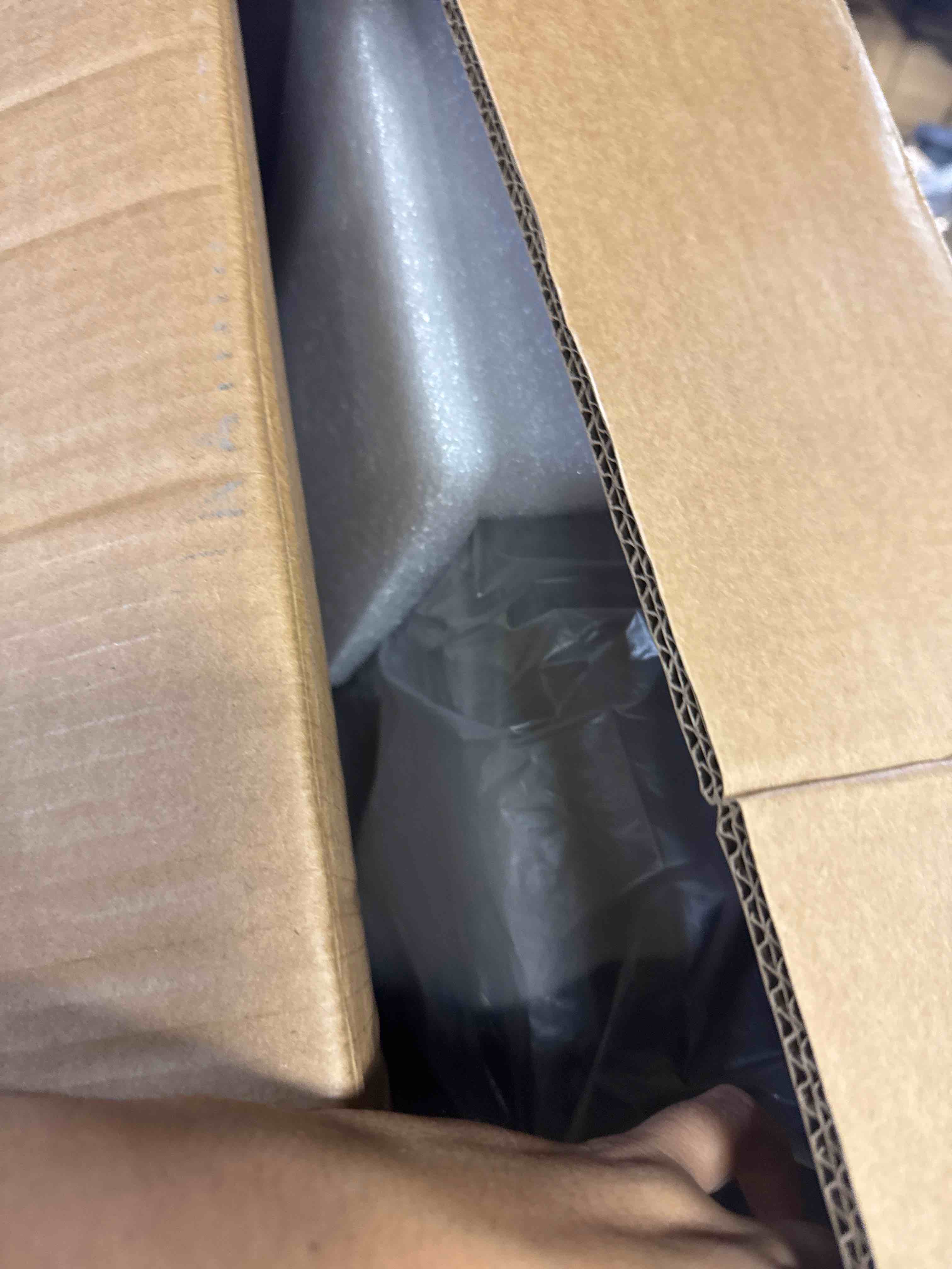 https://s3.amazonaws.com/lotting-images-prod/phillipi/TEA4211820_1776696278207.jpeg