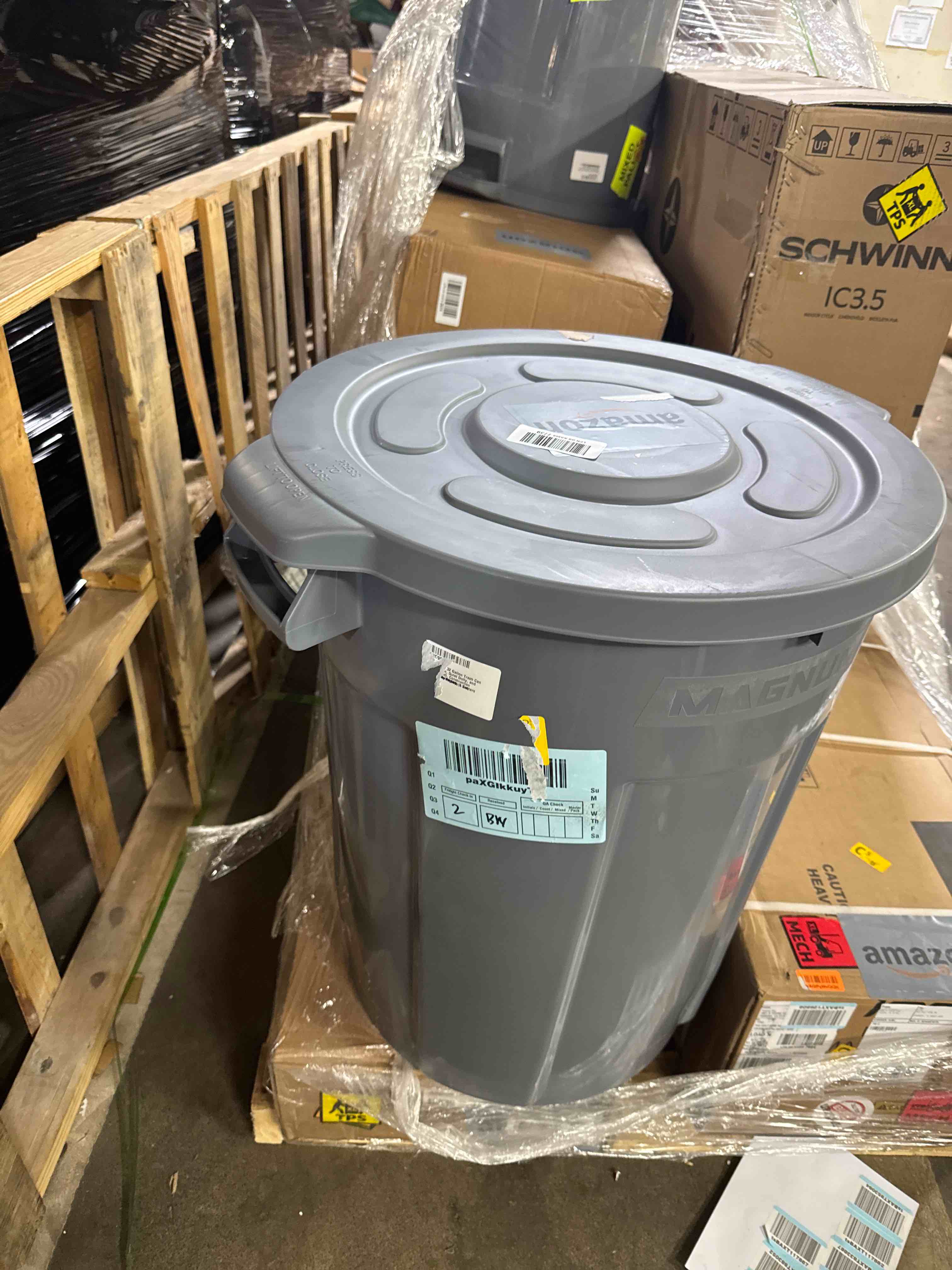 Condition photo showing New/Like New for magnum gray 32 gallon trash can set (trash can, quiet dolly, and reinforced lid), construction grade, jobsite ready, non-marking wheels & casters for rolling garbage cmtc-cld0-32g03