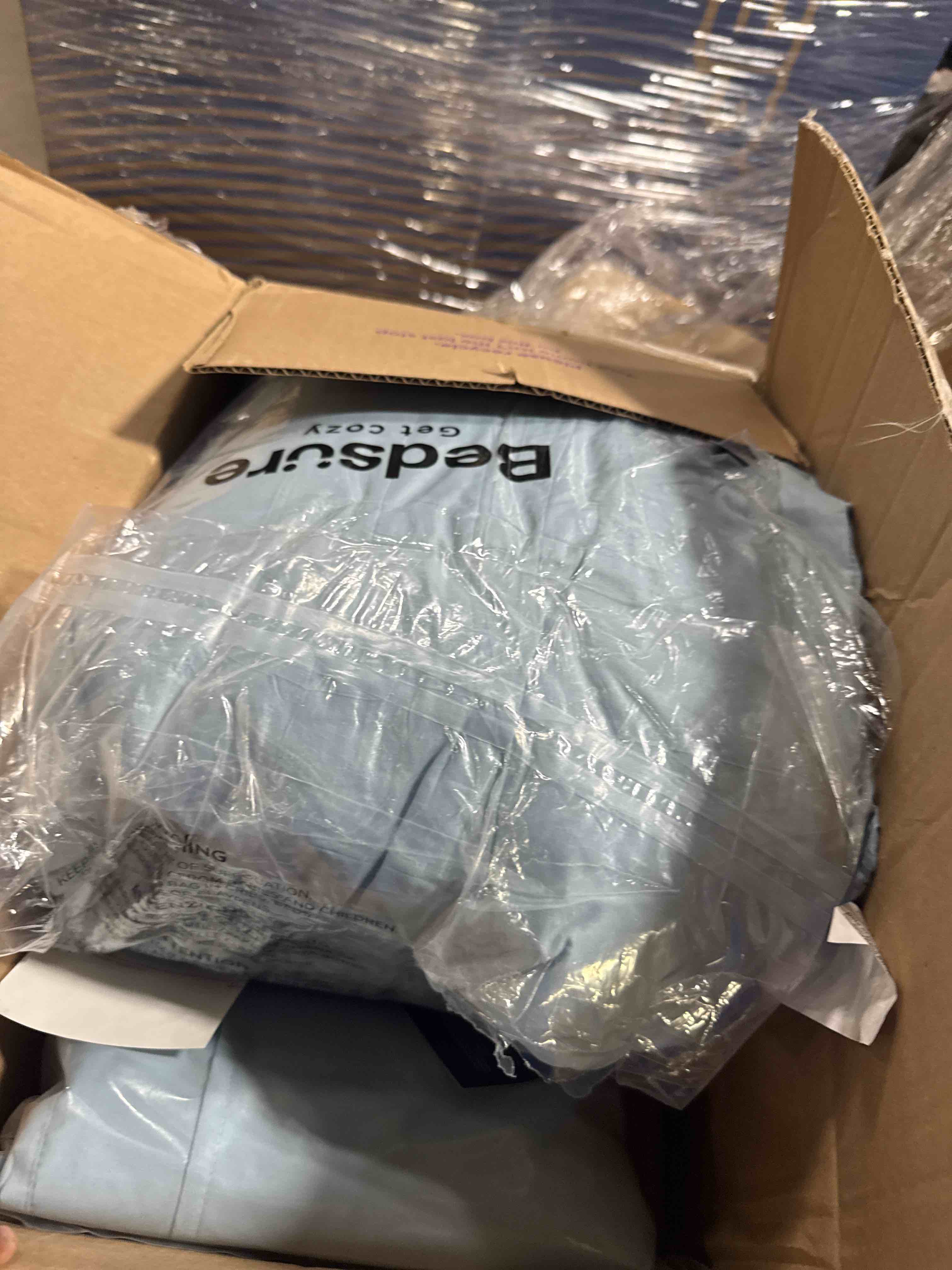 Condition photo showing Good Condition for bedsure full comforter set light blue - bed in a bag full size bedding set 7 pieces, gentlesoft™ pintuck bed set gift for family, pinch pleat all season comforter with sheets, pillowcases & shams full 11 - light blue