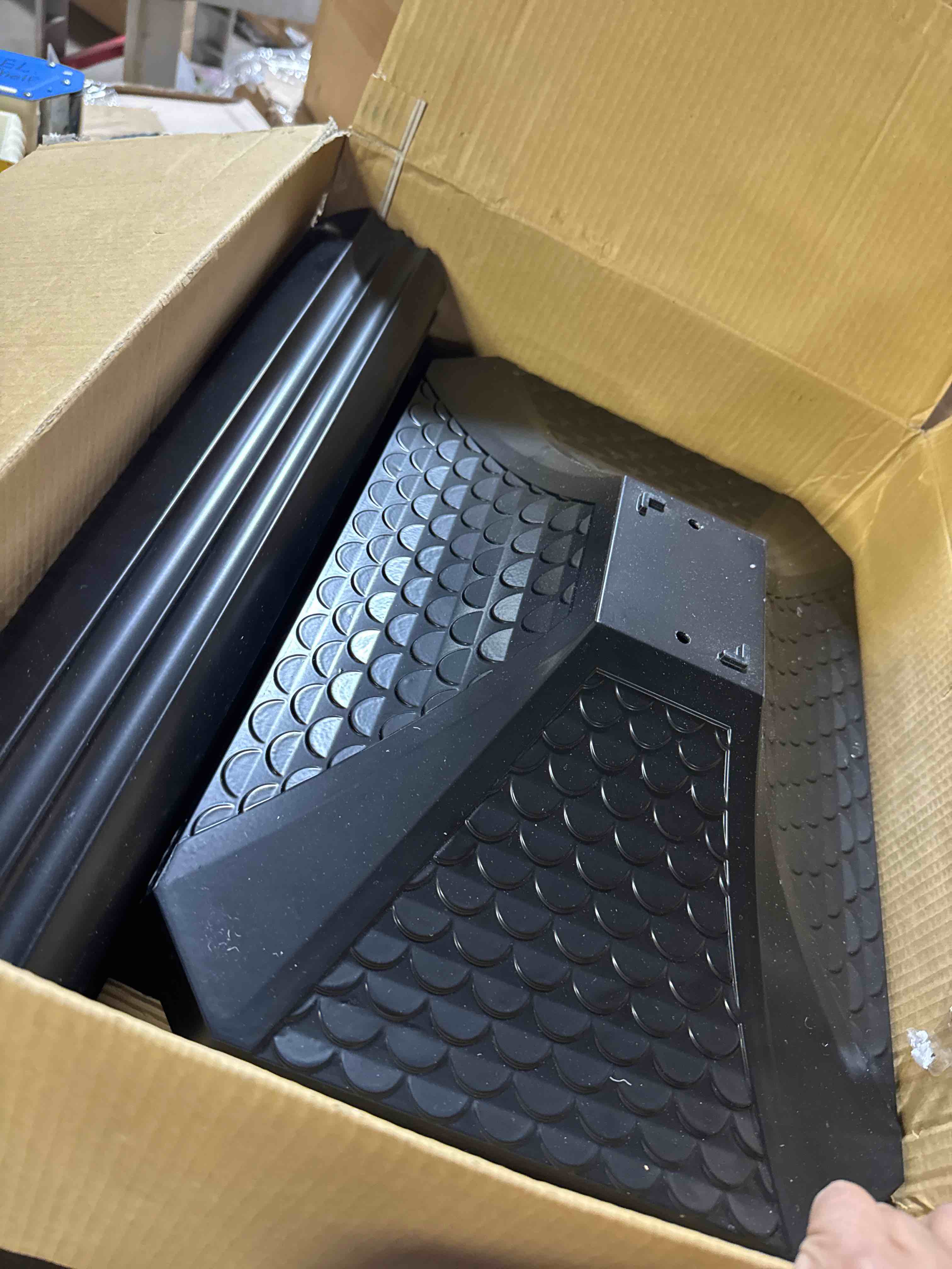 https://s3.amazonaws.com/lotting-images-prod/phillipi/TEA4211861_1776869418118.jpeg