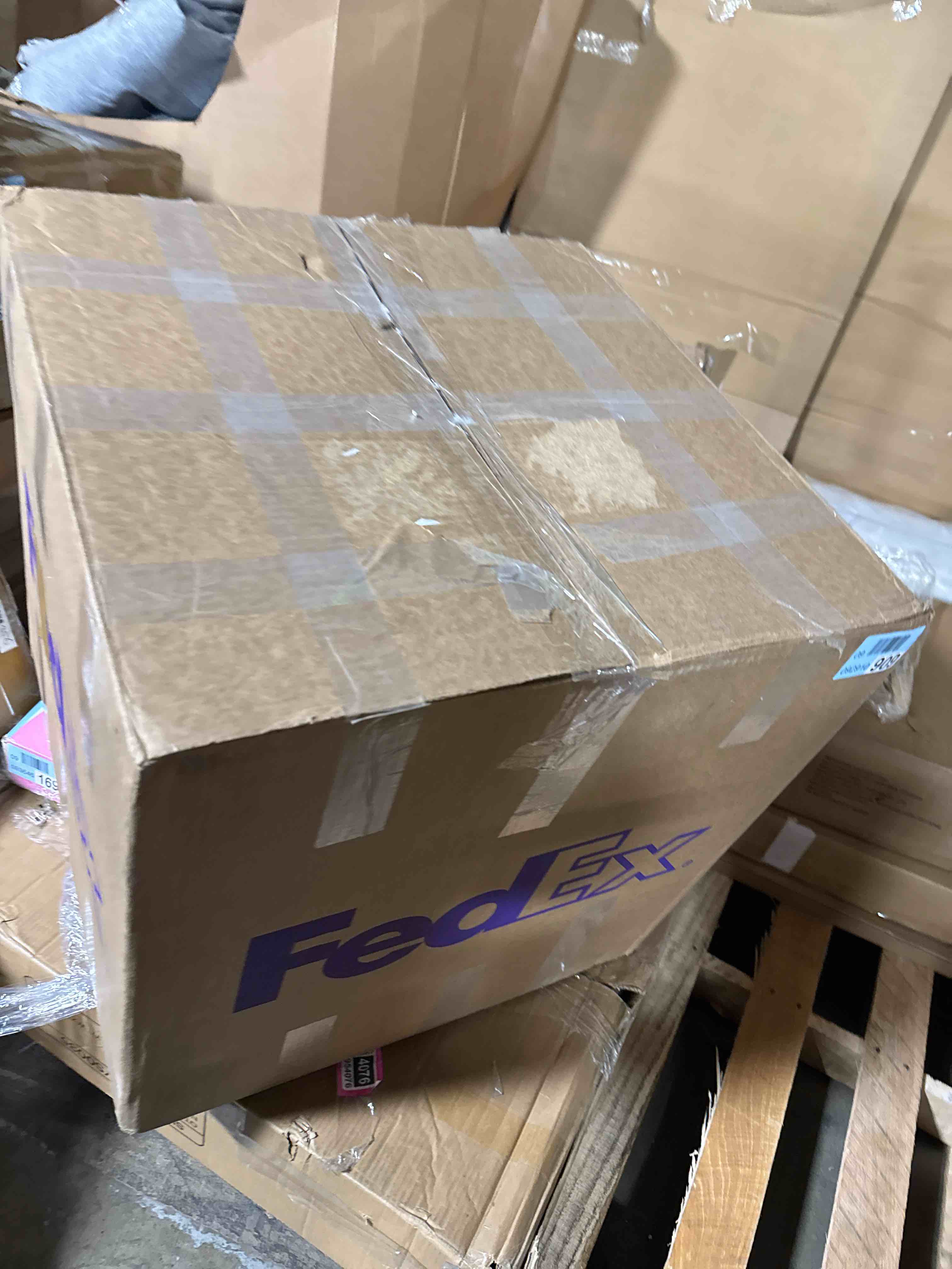 https://s3.amazonaws.com/lotting-images-prod/phillipi/TEA4211883_1776958036418.jpeg