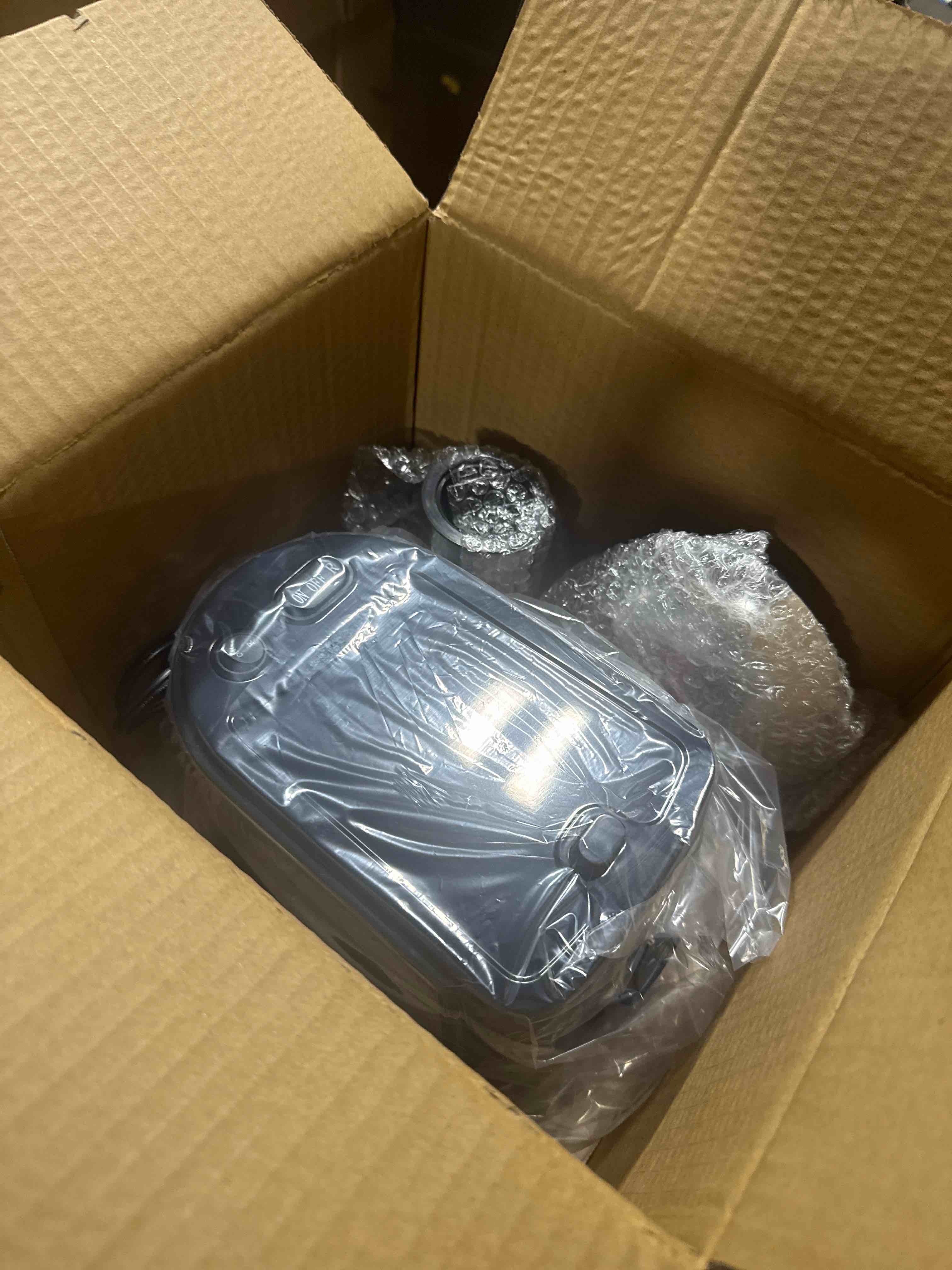 Condition photo showing New/Like New for hot sales de maria mgb-05 250ml high efficiency 500w stainless steel electric meat grinder kibbe maker safe quiet household