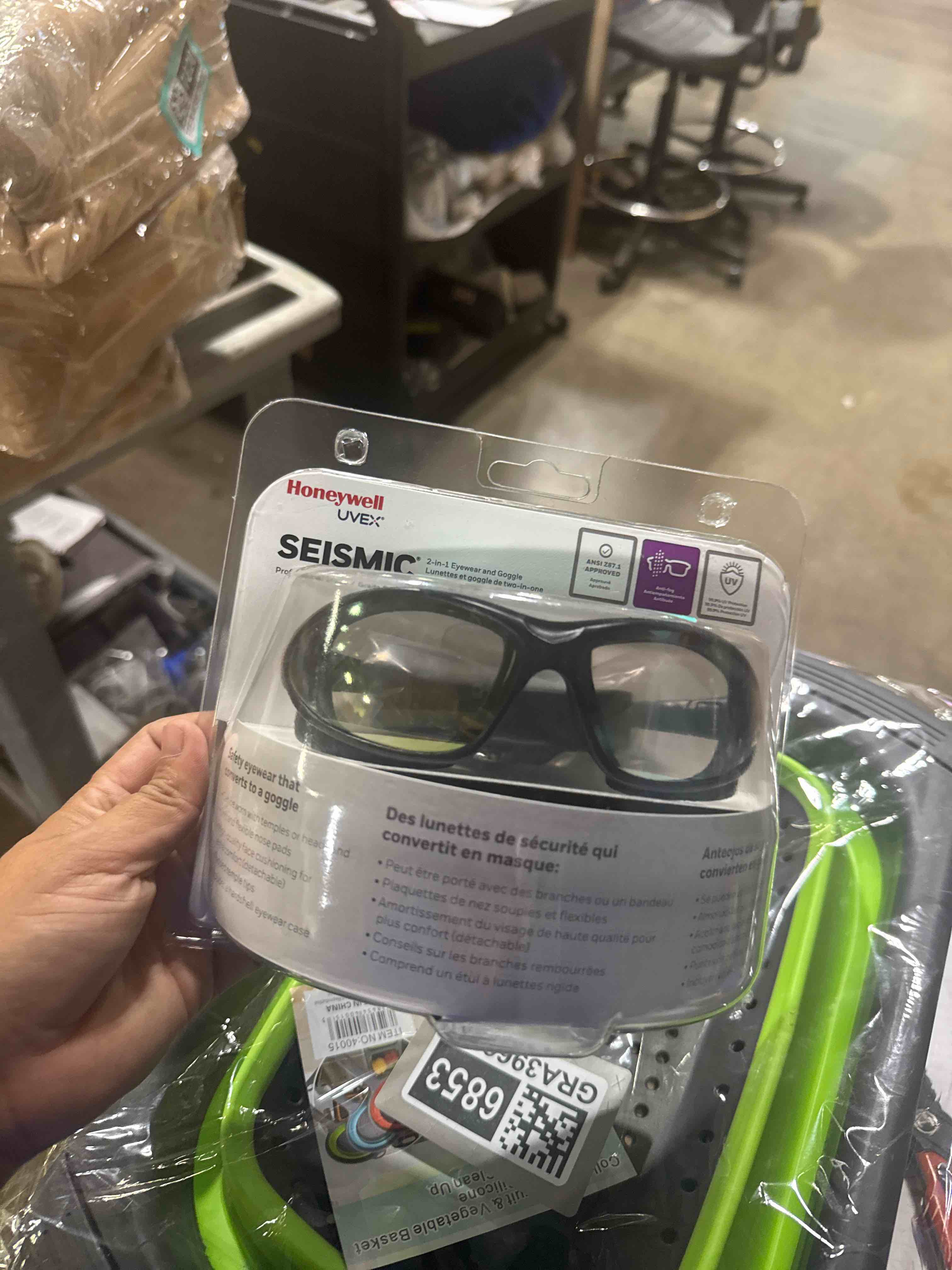 Condition photo showing New/Like New for uvex seismic sealed kit - i/o lens