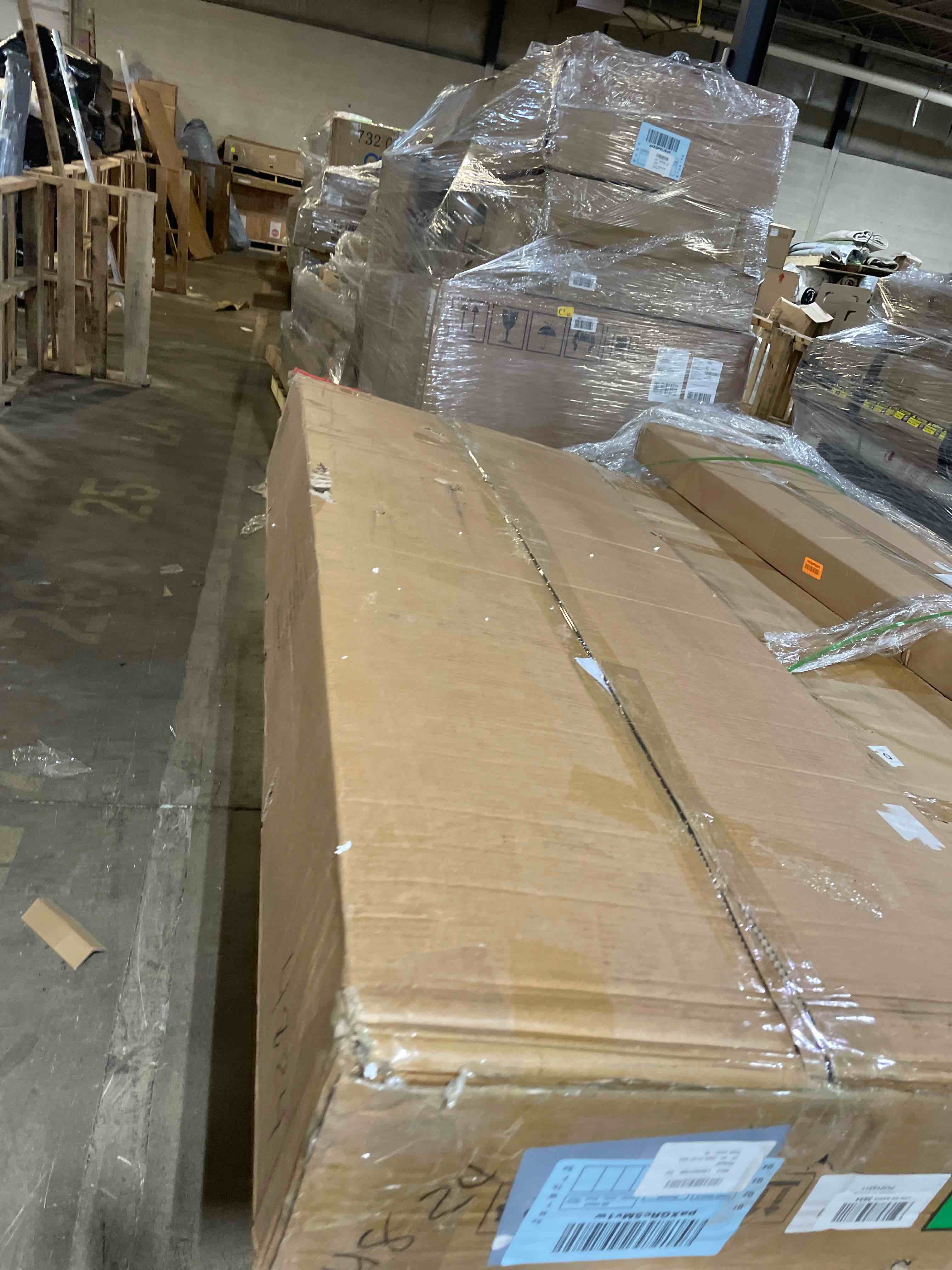 https://s3.amazonaws.com/lotting-images-prod/phillipi/TEA4211989_1777295563573.jpeg