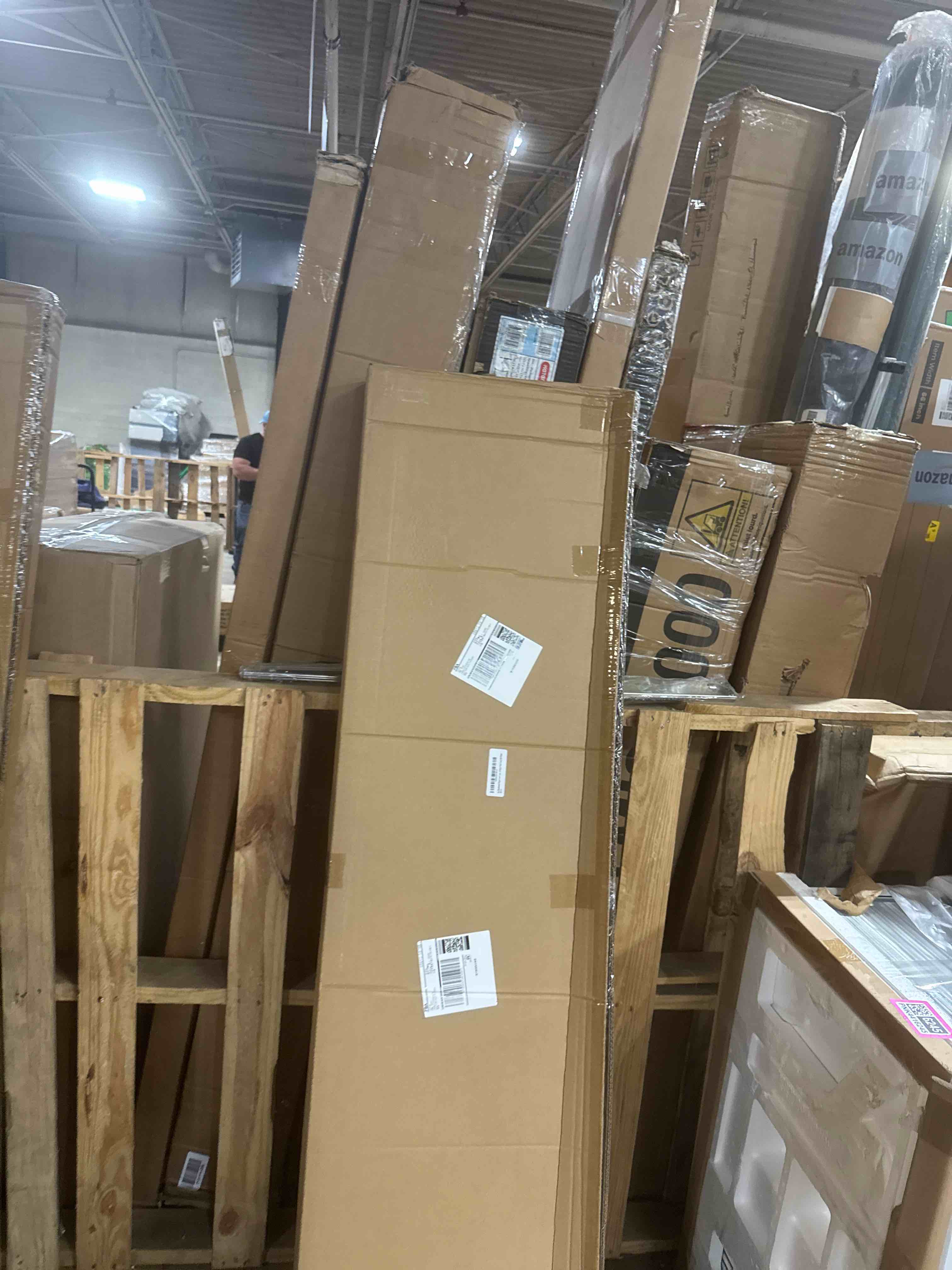 https://s3.amazonaws.com/lotting-images-prod/phillipi/TEA4212010_1777390524294.jpeg